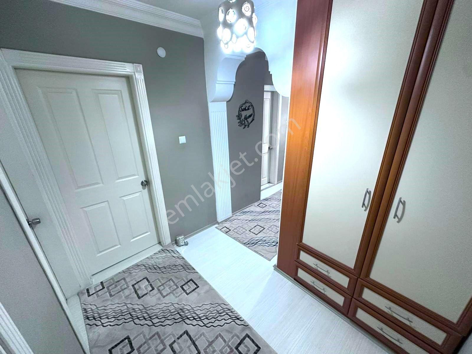 ꧁ay Emlaktan꧂akçay Merkezde Denize Yakın Ön Cephe Ayrı Mutfak Çift Balkon Satılık 3+1 Tasarım Daire - Görsel 12