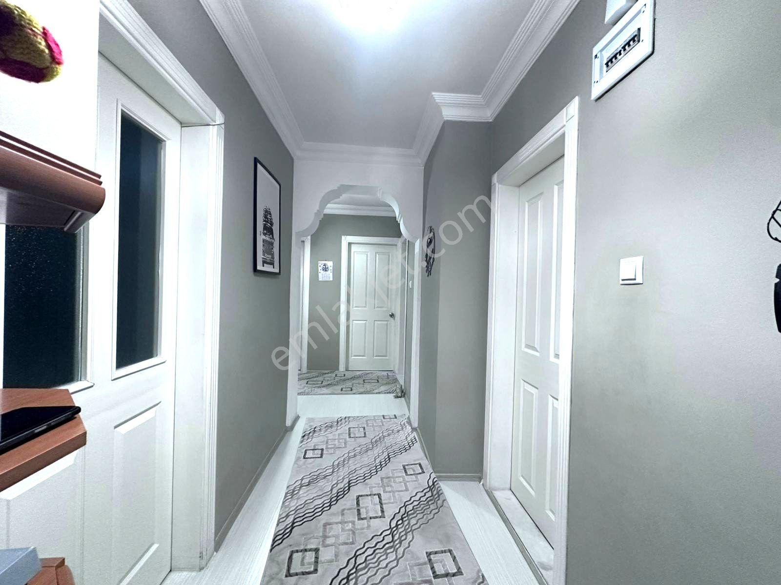 ꧁ay Emlaktan꧂akçay Merkezde Denize Yakın Ön Cephe Ayrı Mutfak Çift Balkon Satılık 3+1 Tasarım Daire - Görsel 14
