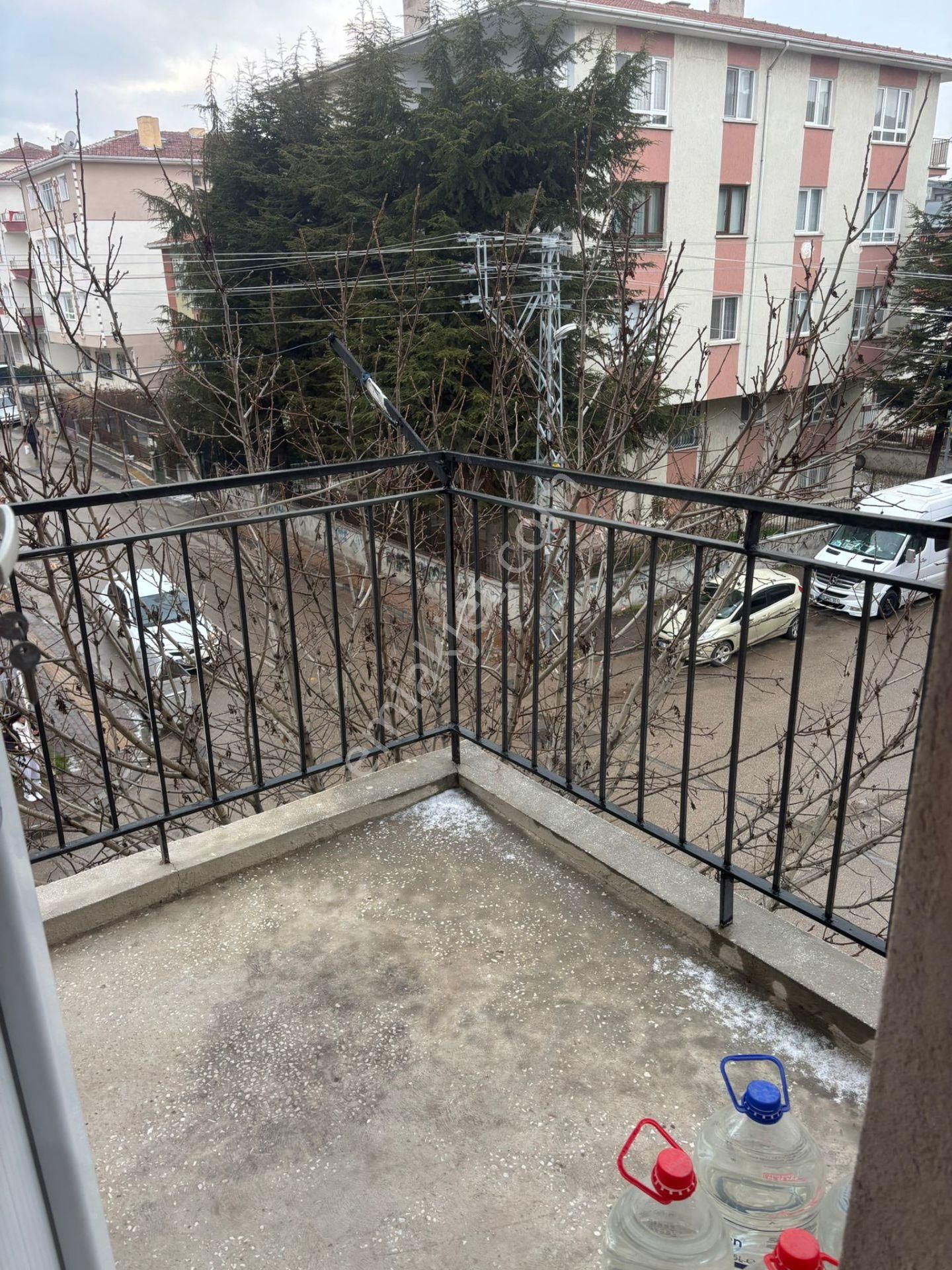 Emlak Danışmanım'dan Atatürk Mah. 3+1 Salon Bağımsız Çift Balkon Yapılı Satılık Daire - Görsel 3