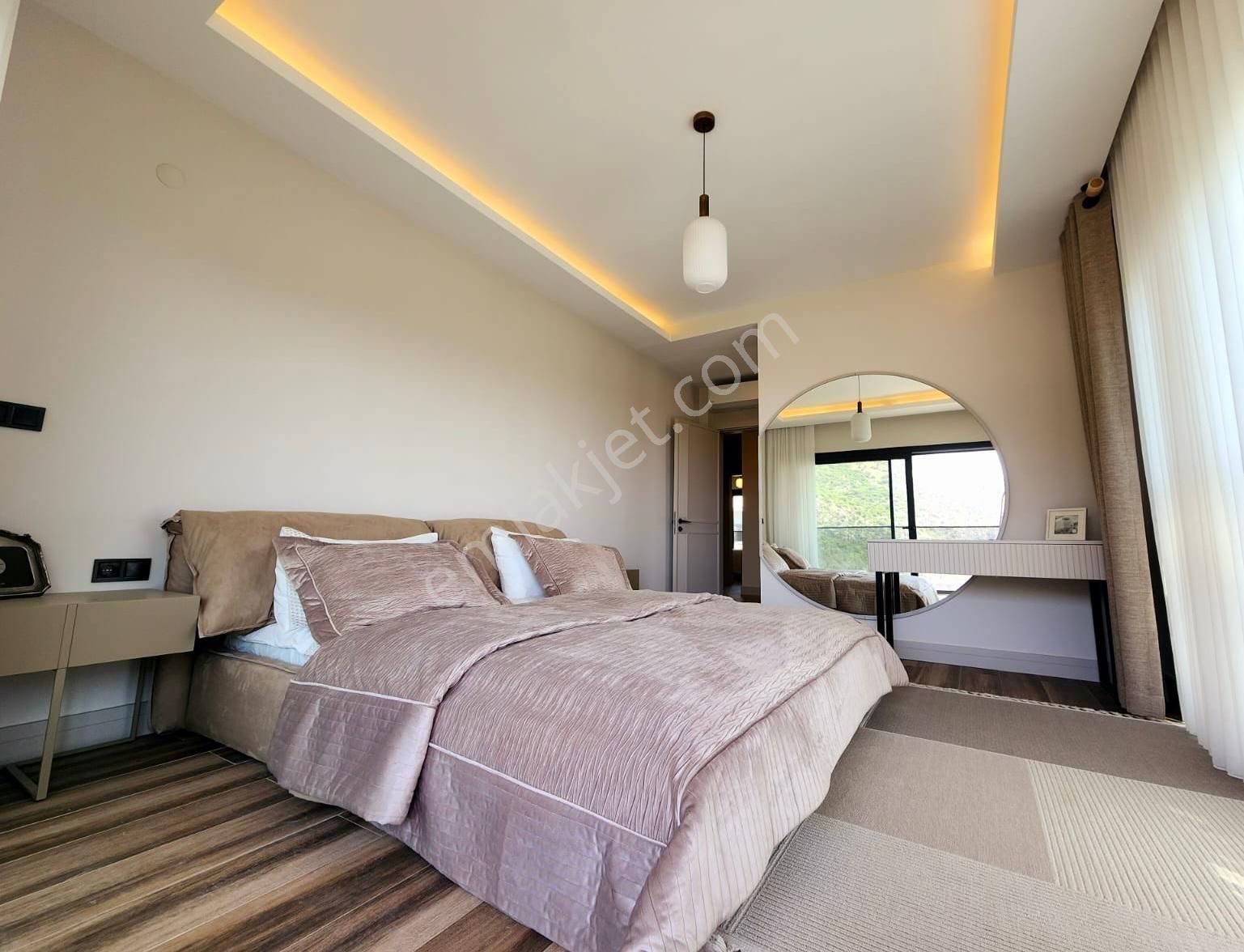 Kuşadası'nda Satılık Özel Havuz, Doğalgazlı 4+1 Müstakil Villa - Görsel 27