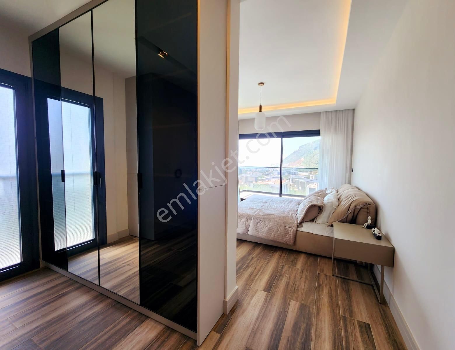 Kuşadası'nda Satılık Özel Havuz, Doğalgazlı 4+1 Müstakil Villa - Görsel 31