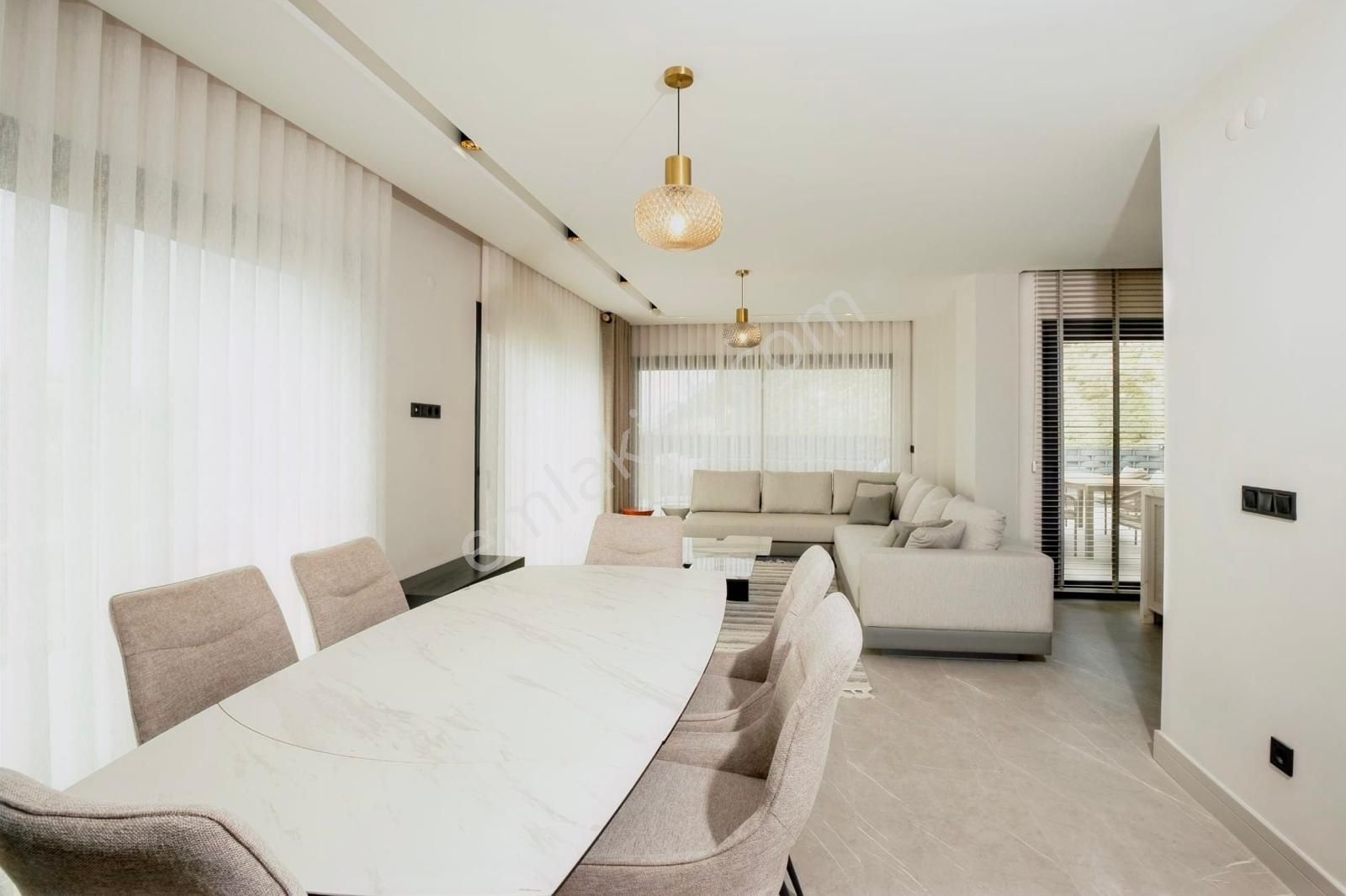 Kuşadası'nda Satılık Özel Havuz, Doğalgazlı 4+1 Müstakil Villa - Görsel 12