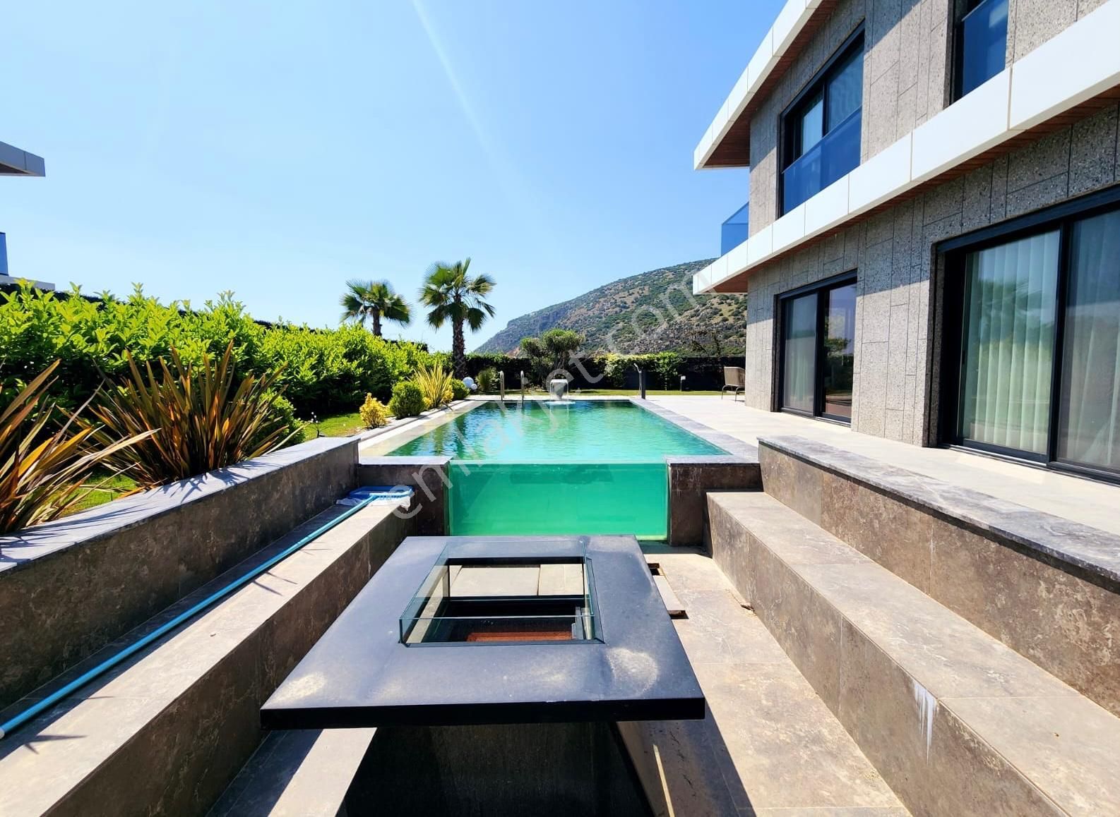 Kuşadası'nda Satılık Özel Havuz, Doğalgazlı 4+1 Müstakil Villa - Görsel 4