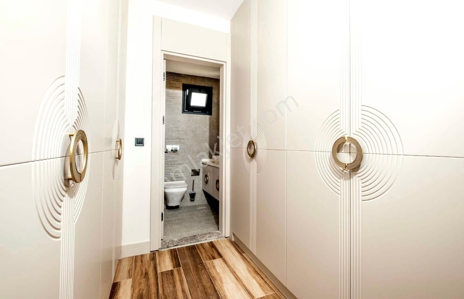 Kuşadası'nda Satılık Özel Havuz, Doğalgazlı 4+1 Müstakil Villa - Görsel 23