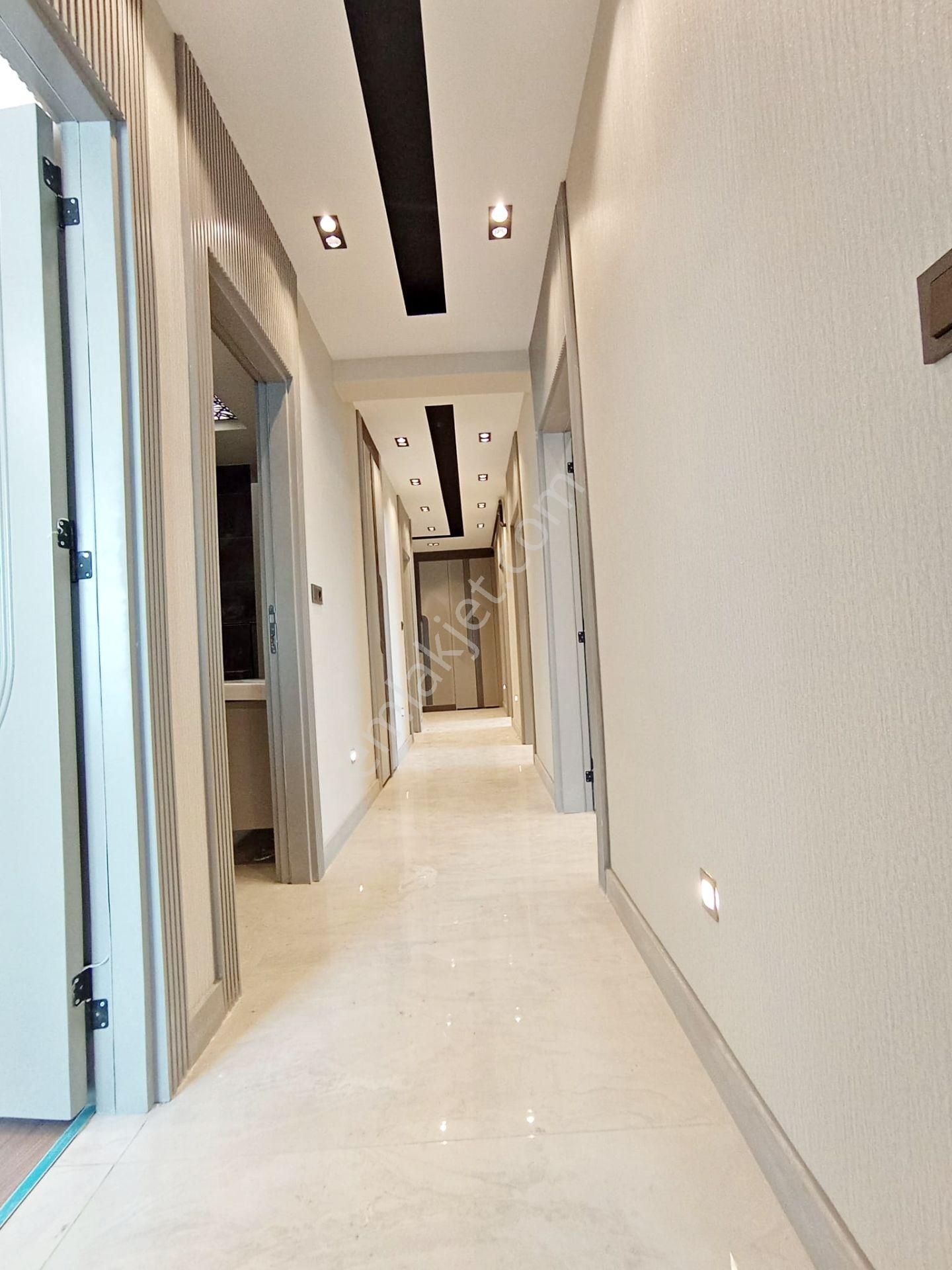 Alpaslan'da Çok Geniş Oturumuyla Yüksek Konforlu Akıllı 3.5+1 - Görsel 23