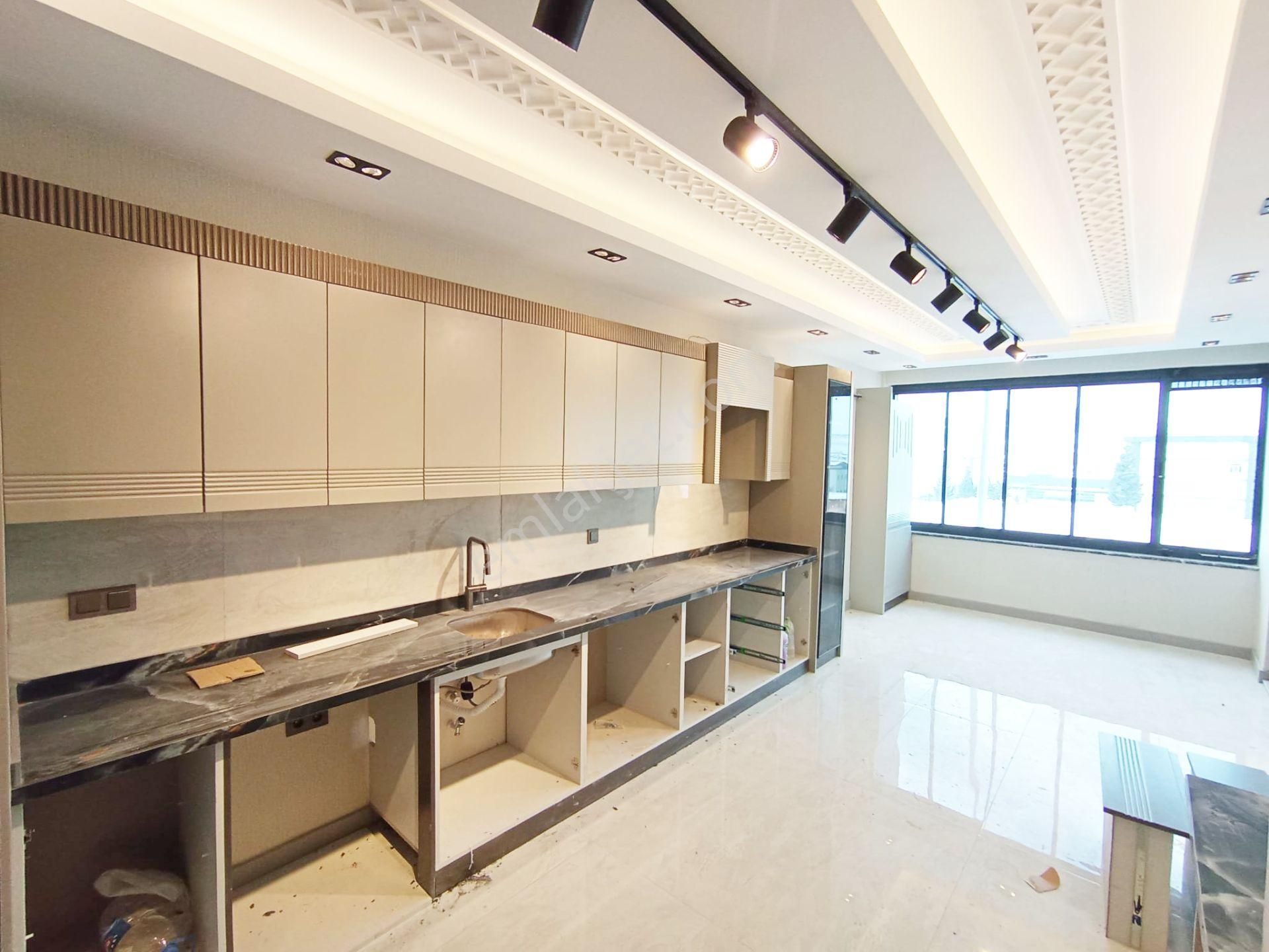 Alpaslan'da Çok Geniş Oturumuyla Yüksek Konforlu Akıllı 3.5+1 - Görsel 2