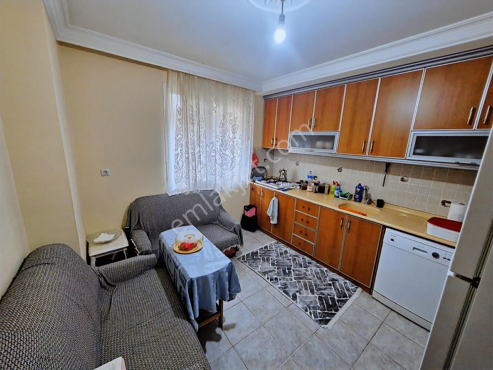 Yurt Mahallesinde K.mutfaklı 1+1 Yüksek Giriş Daire - Görsel 15