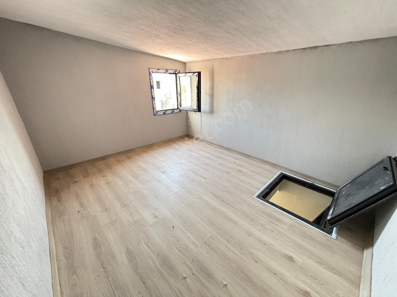 İzmir Seferihisr Payamlı Merkez'de Plaja 400m Bahçeli Satılık 4+1 Villa - Görsel 26