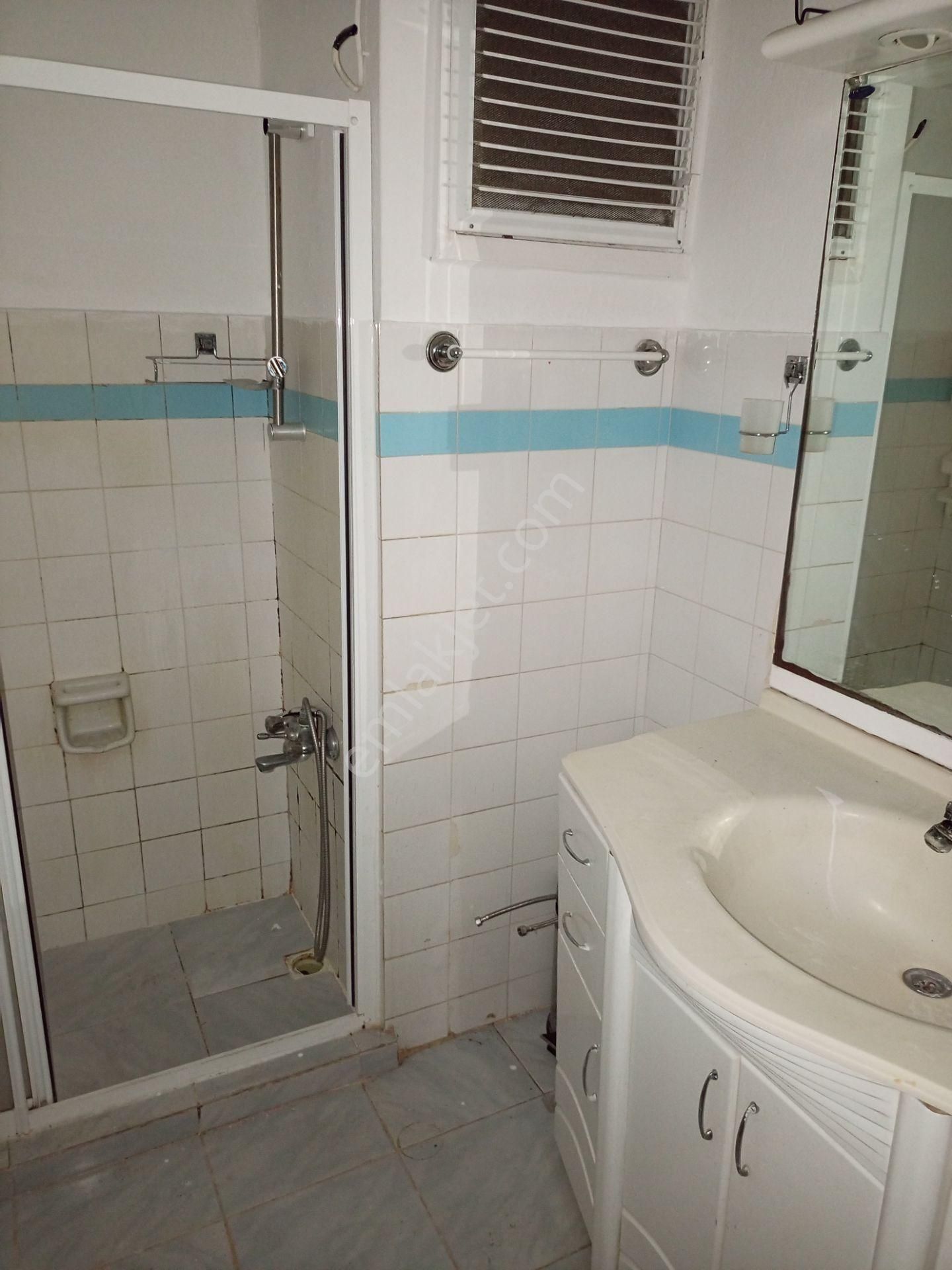 Menemen Kasımpaşa Mahallesinde Çarşı Merkez De Kiralık 2+1 Ara Kat Daire - Görsel 14