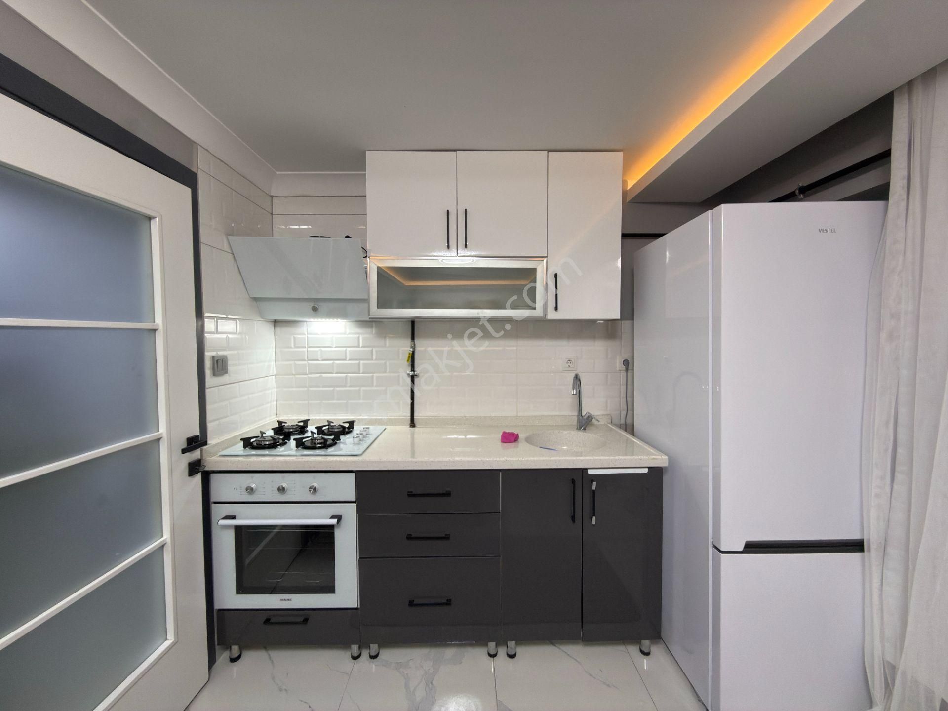 Nam-ak Emlak'tan Merkezde Yeni Binada 1+1 Masrafsız Daire - Görsel 13