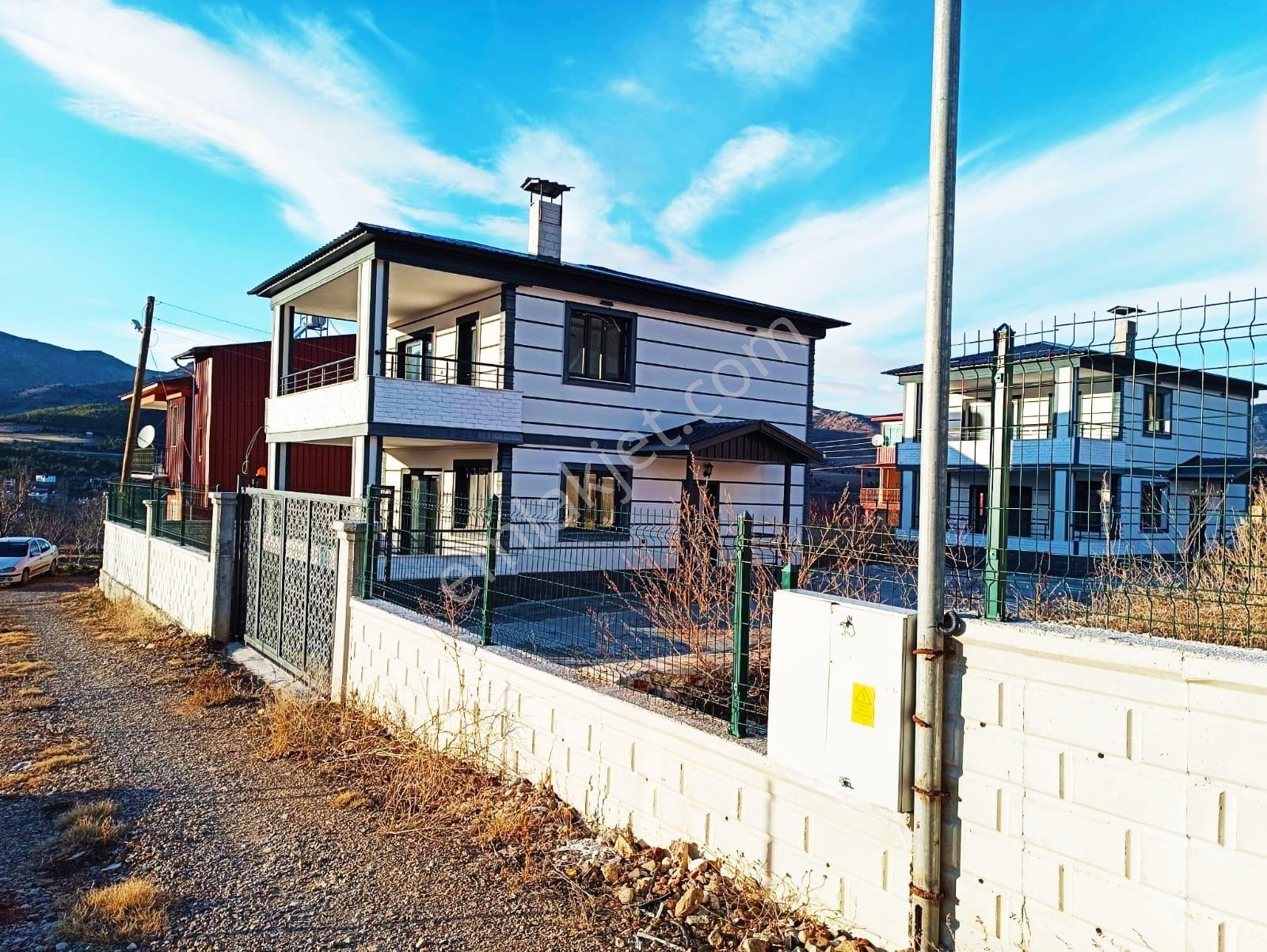 Kar Emlaktan Hamidiye Köyünde 4+1 Satılık Dublrks Villa - Görsel 16