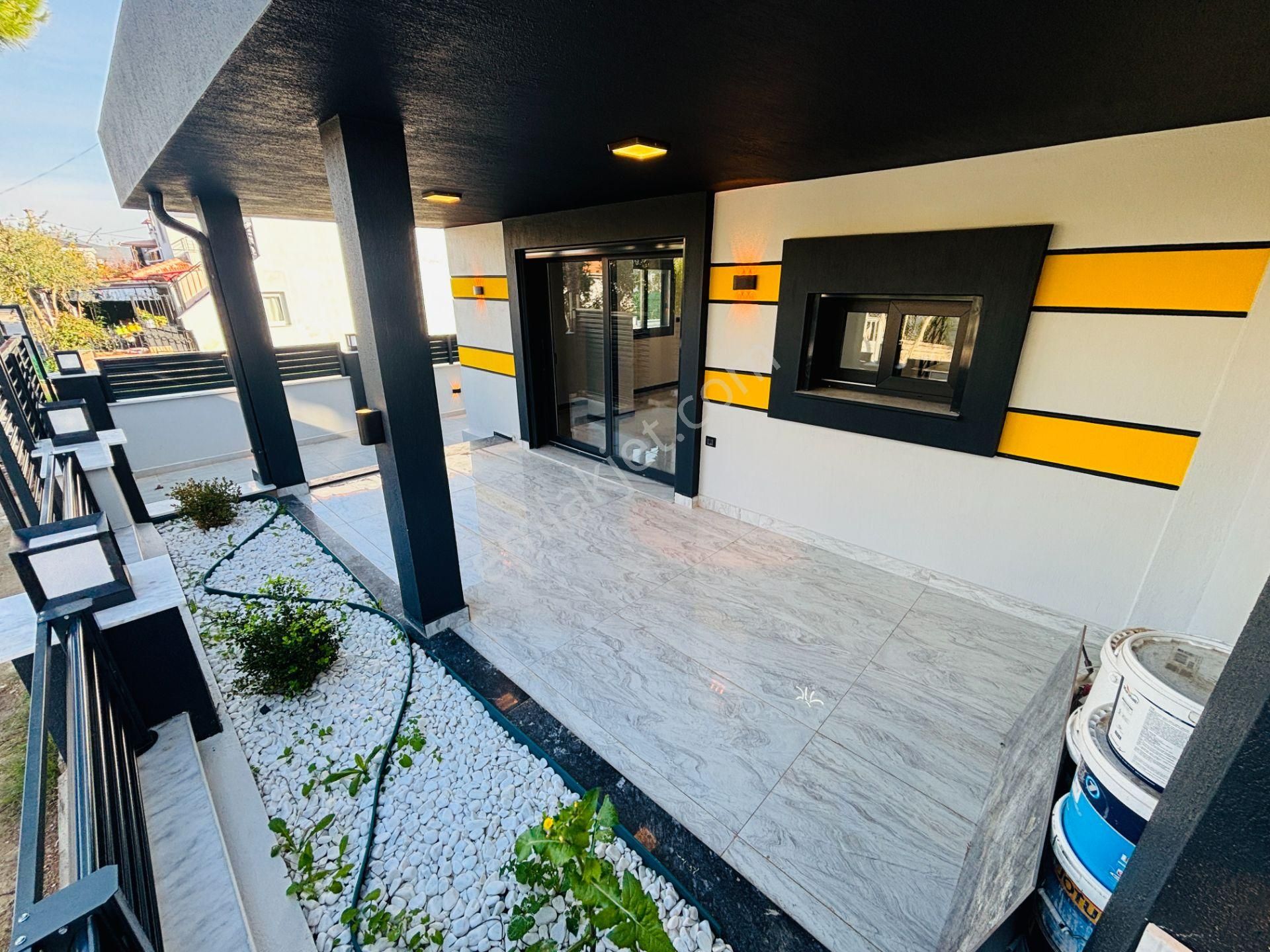 İzmir Seferihisar Doğanbey'de 210m2 Bağımsız Lüks Bahçeli Satılık 3+1 Villa - Görsel 10