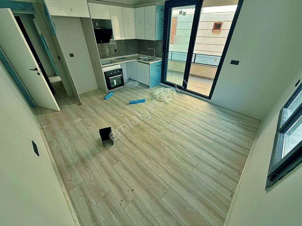 Uytundan Akçay Kordonda Denize 50 Metre 1+1 Lüks Daire - Görsel 20