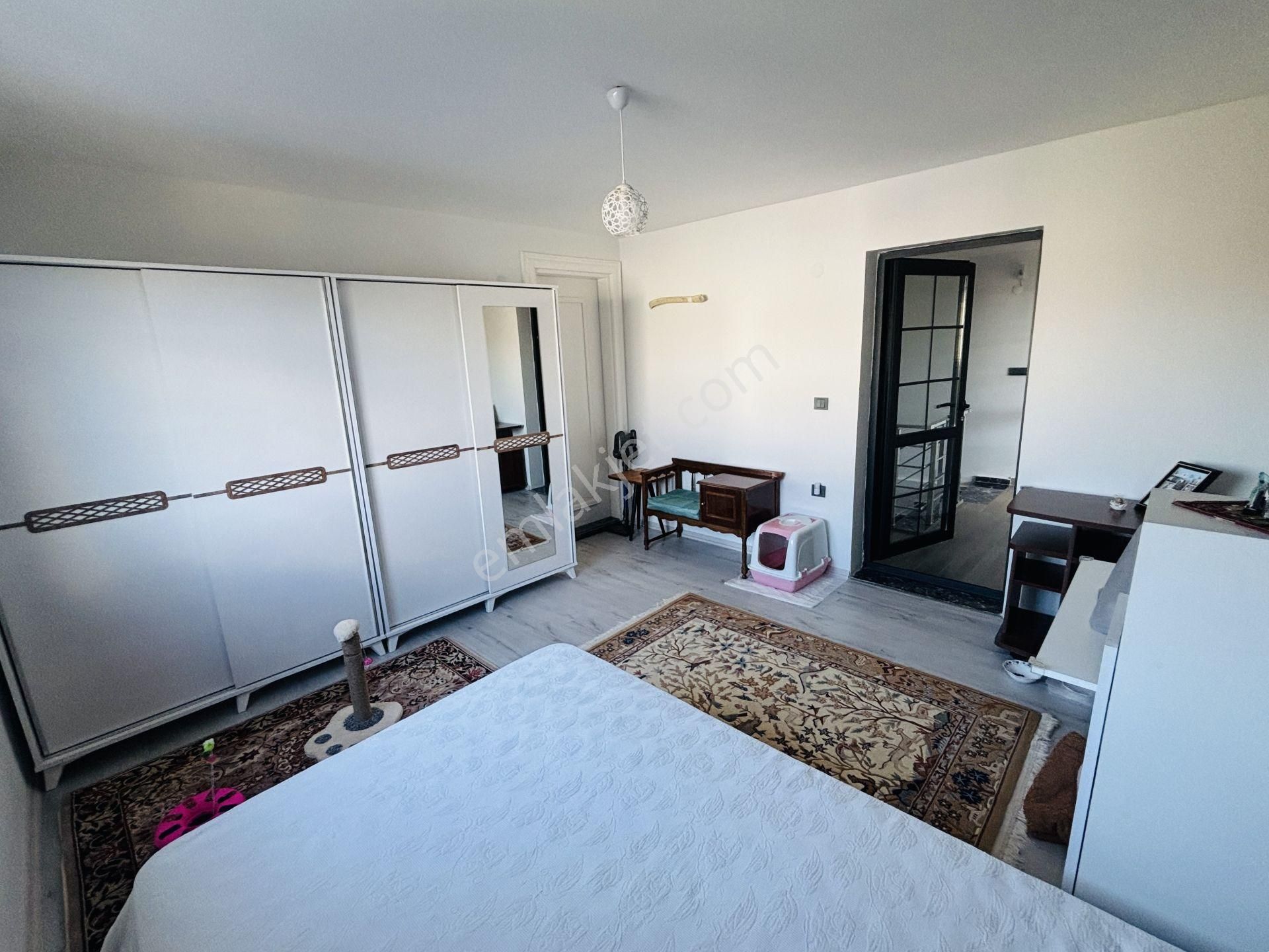 İzmir Seferihisar Cumhuriyet Mahallesi’nde 3+1 Müstakil ﻿ Tripleks Yazlık Villa - Görsel 32