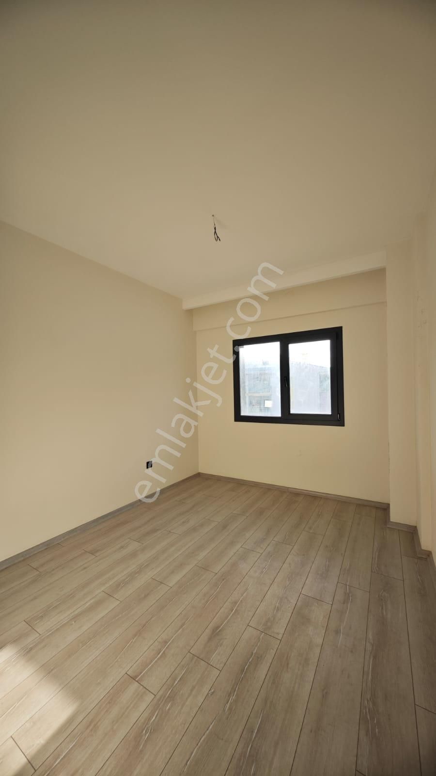 Ege Mahallesi'nde 3+1 Ara Kat Site İçi Daire - Görsel 13