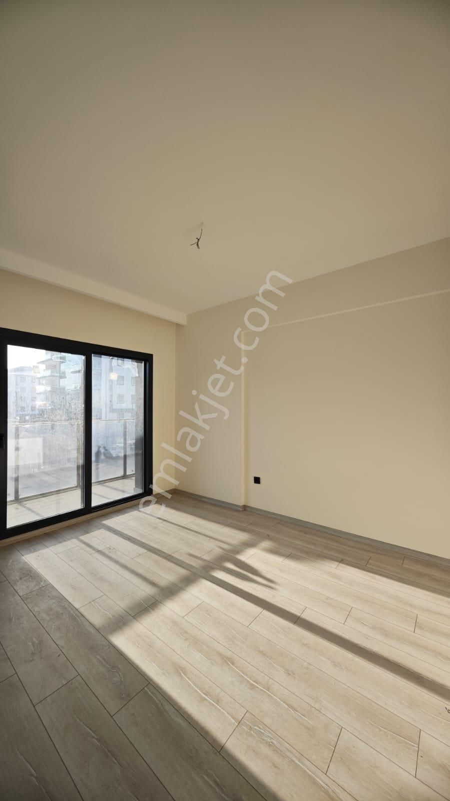 Ege Mahallesi'nde 3+1 Ara Kat Site İçi Daire - Görsel 14