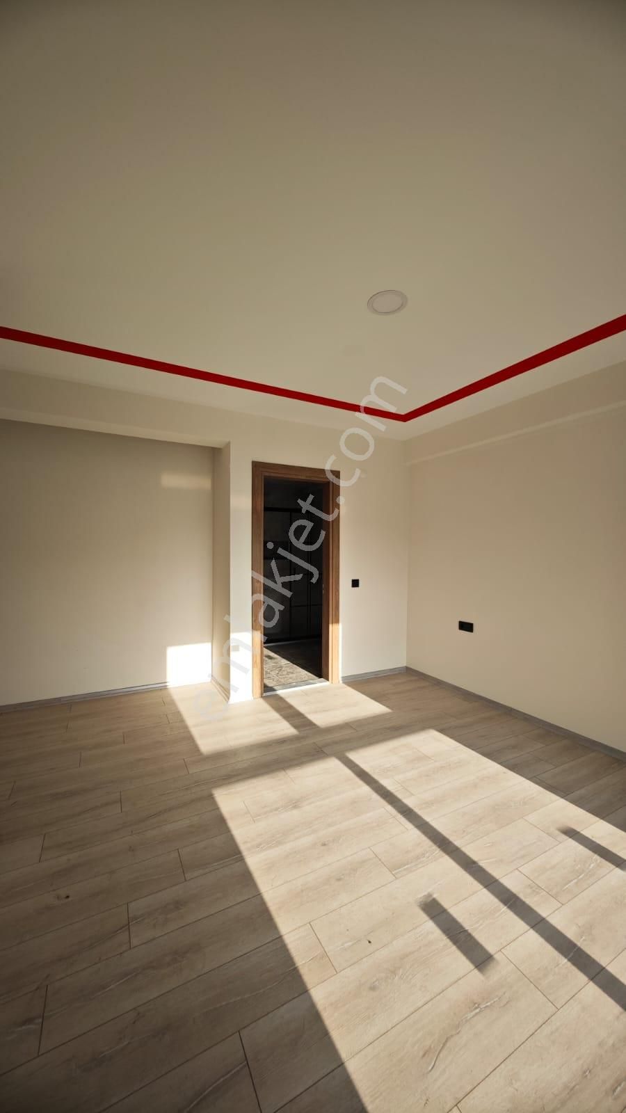 Ege Mahallesi'nde 3+1 Ara Kat Site İçi Daire - Görsel 17