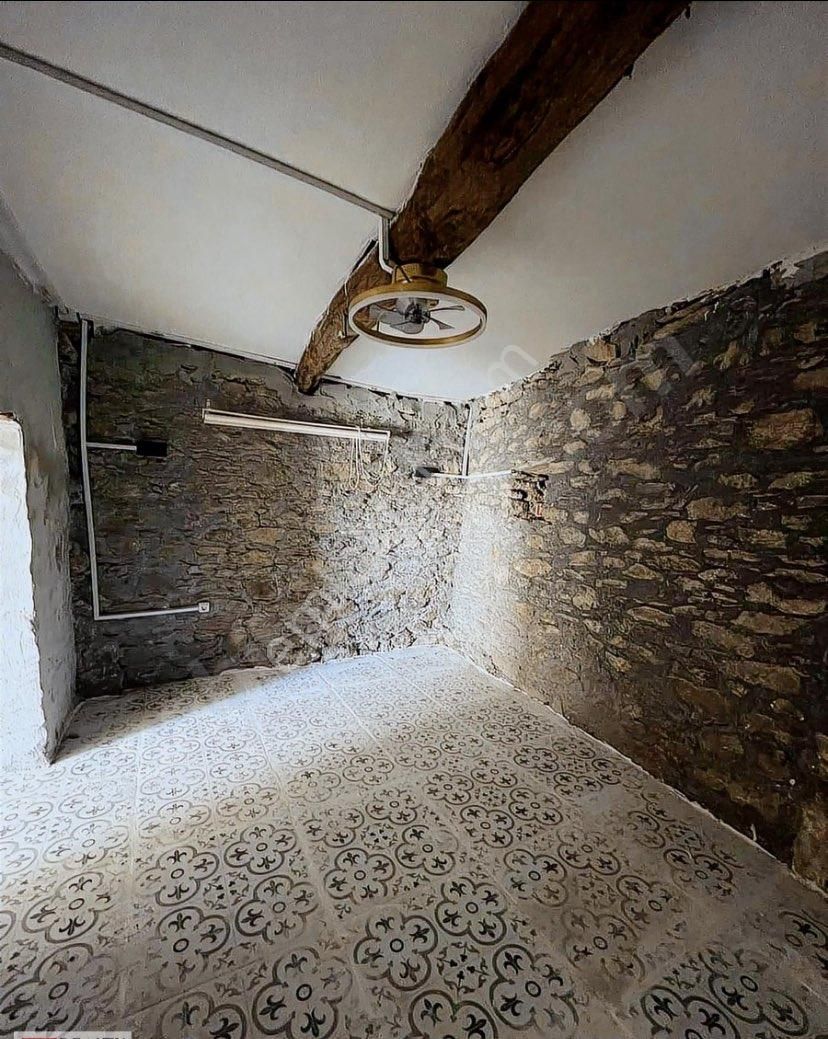 Seferihisar Beylikdüzü’nde Deniz Manzaralı Müstakil Ev - Görsel 17