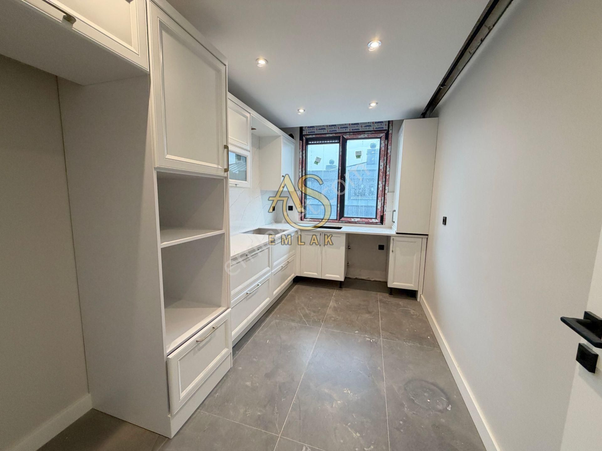 As Emlak'tan 3+2 Altunizade Ay Konaklarında Otoparklı Dublex - Görsel 7