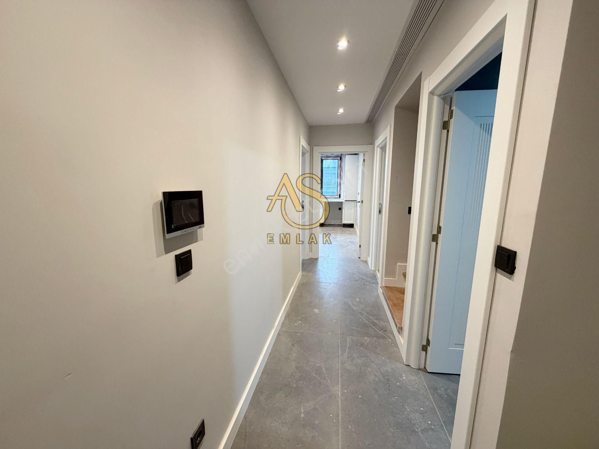 As Emlak'tan 3+2 Altunizade Ay Konaklarında Otoparklı Dublex - Görsel 6