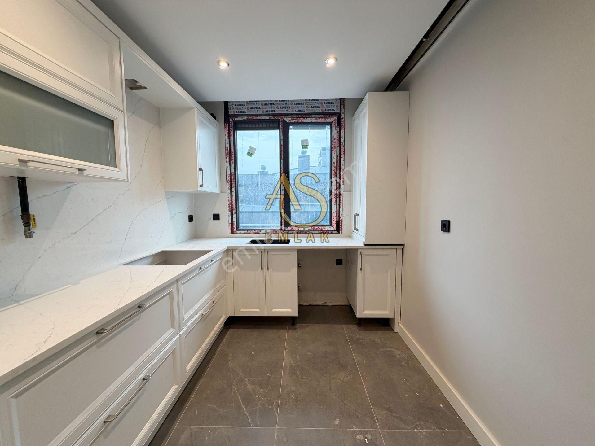 As Emlak'tan 3+2 Altunizade Ay Konaklarında Otoparklı Dublex - Görsel 8