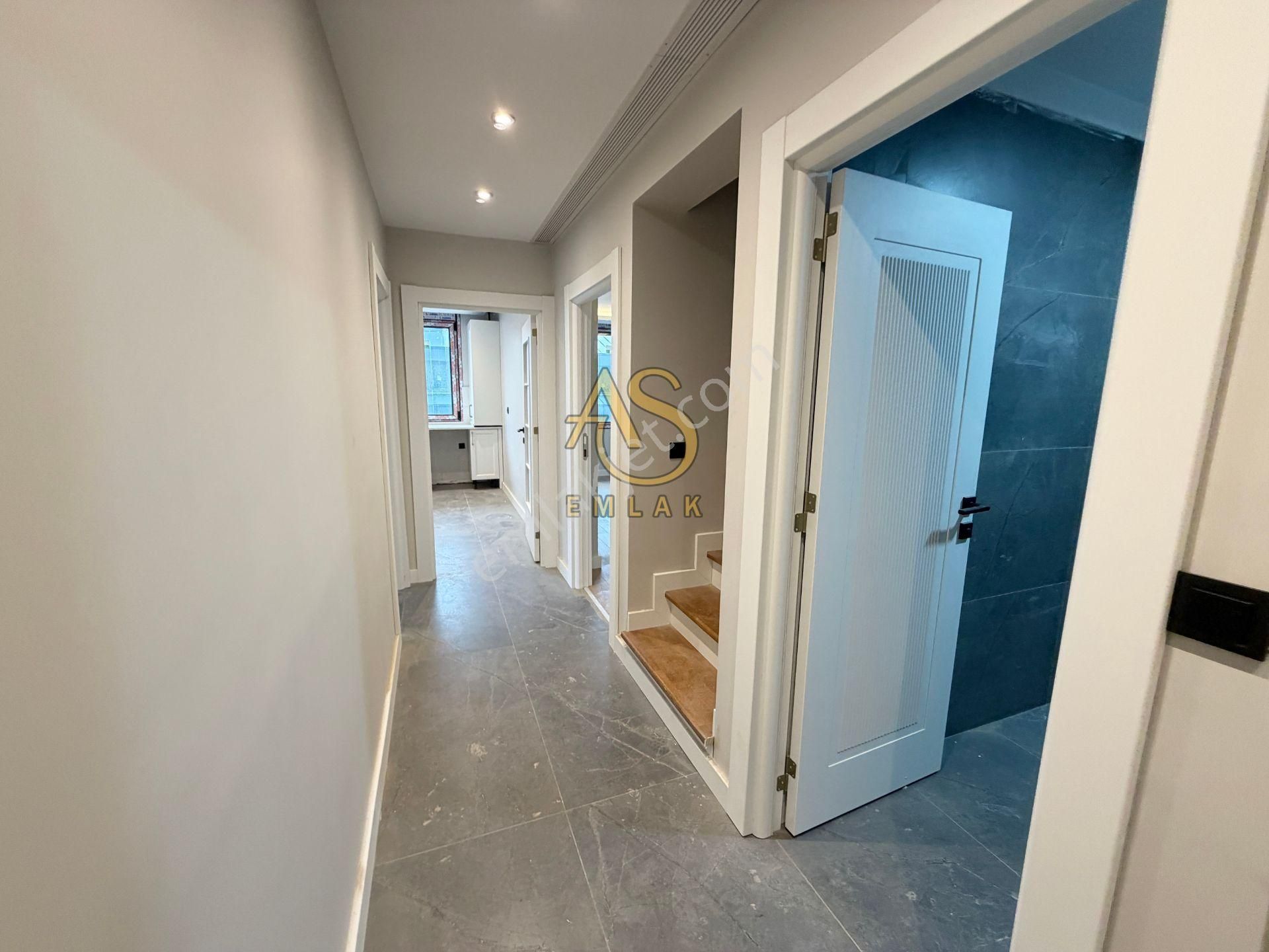 As Emlak'tan 3+2 Altunizade Ay Konaklarında Otoparklı Dublex - Görsel 9