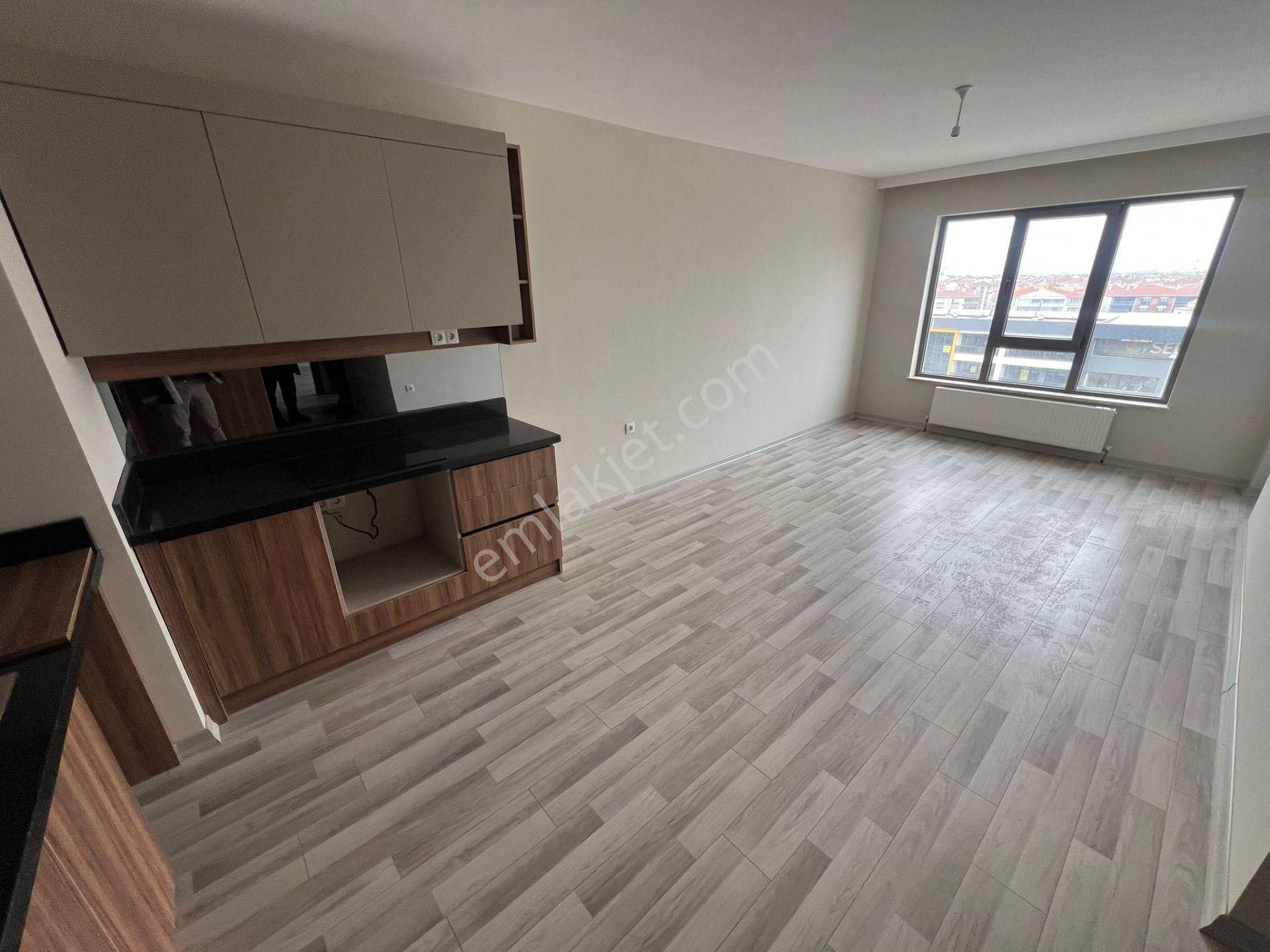 Eryaman Yeşilova Mah. Bulvar Cephe Site İçi 2+1 Sıfır Satılık Daire - Görsel 2