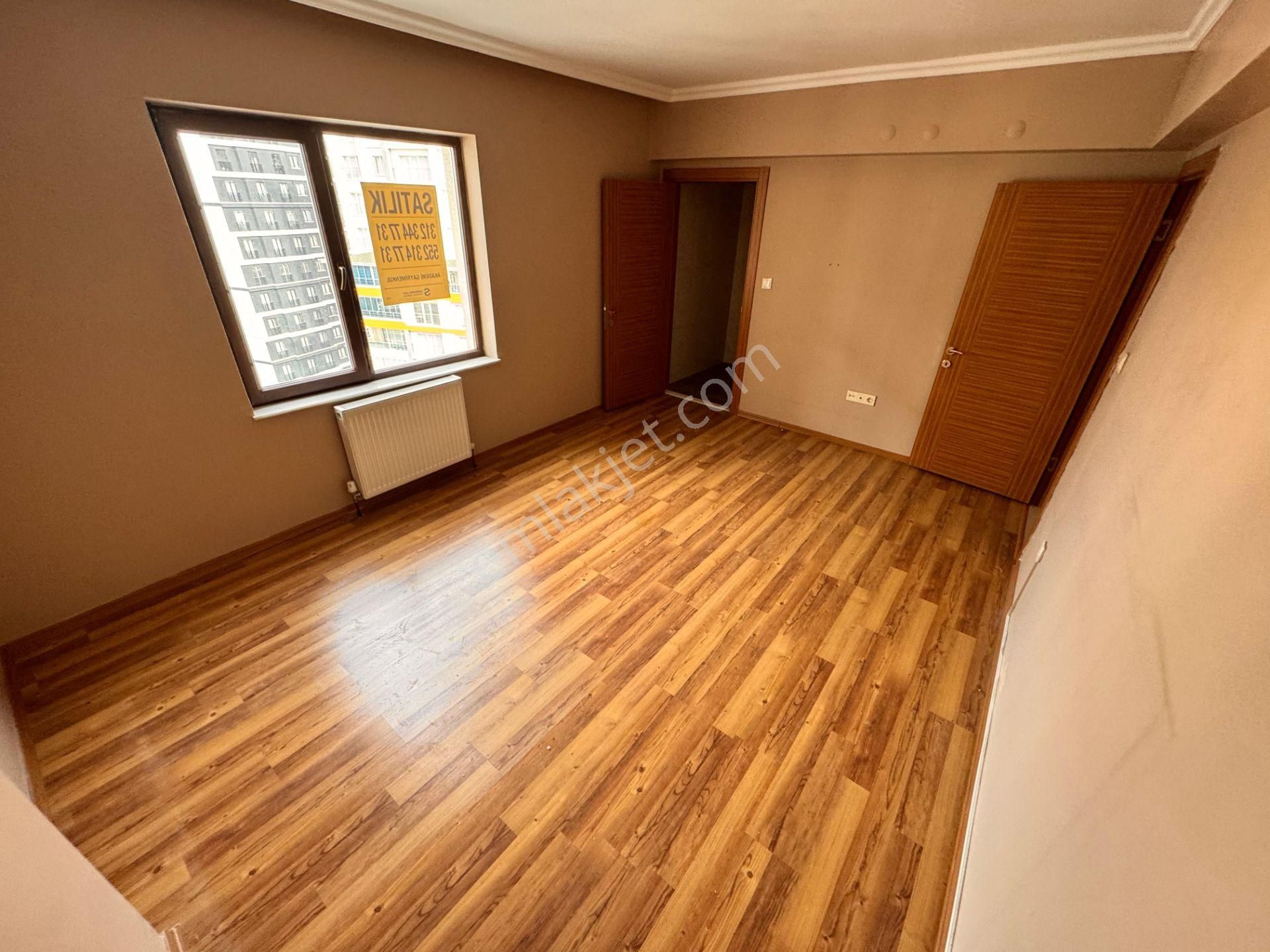 Etlik Şehir Hastanesi Yakını Site İçerisinde Manzaralı E. Banyolu 4+1 Satılık Daire - Görsel 12