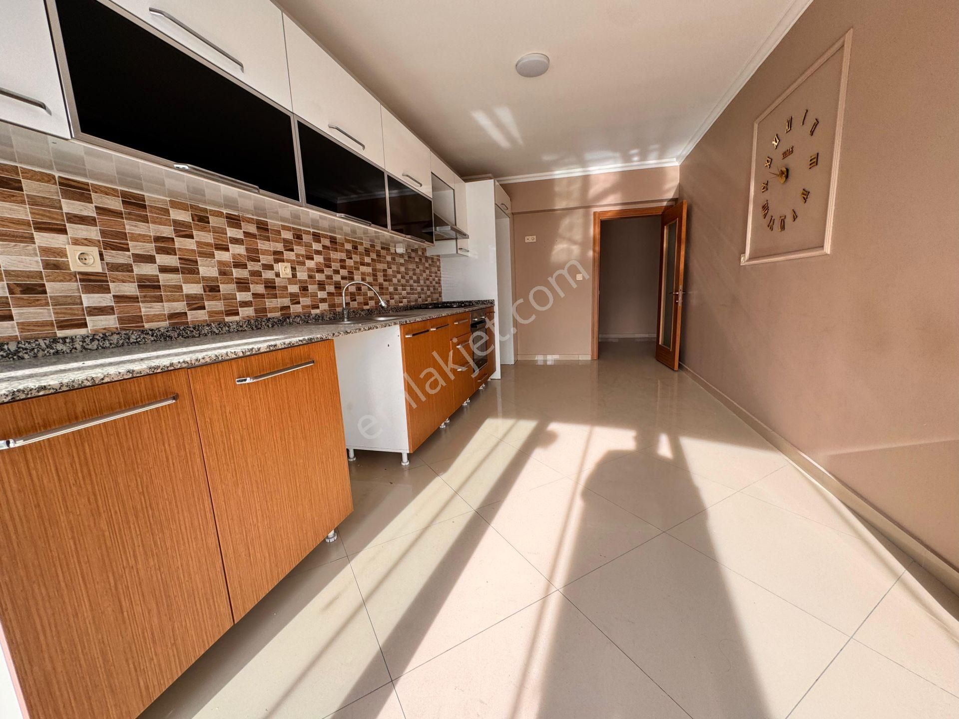 Etlik Şehir Hastanesi Yakını Site İçerisinde Manzaralı E. Banyolu 4+1 Satılık Daire - Görsel 5