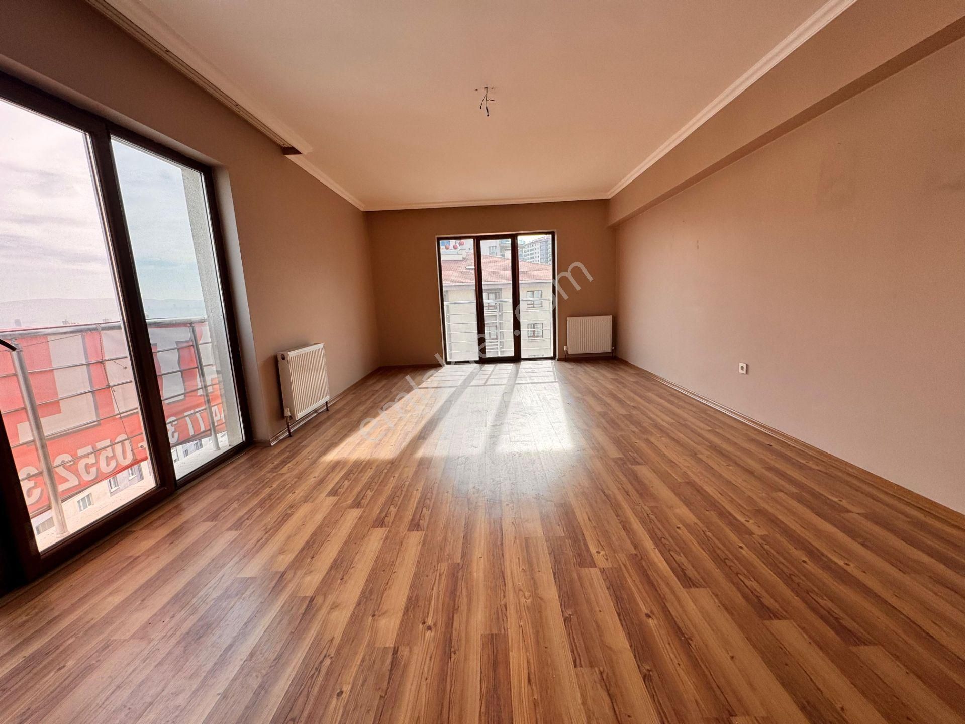 Etlik Şehir Hastanesi Yakını Site İçerisinde Manzaralı E. Banyolu 4+1 Satılık Daire - Görsel 8