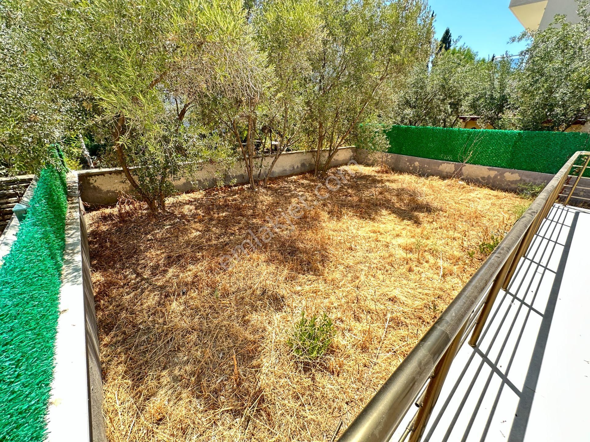 İzmir Seferihisar Doğanbey'de Plaja 650m Geniş Bahçeli Ferah Satılık 3+1 Villa - Görsel 20