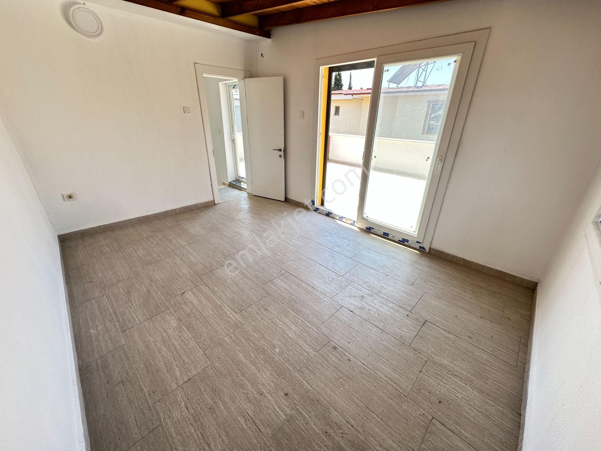 İzmir Seferihisar Doğanbey'de Plaja 650m Geniş Bahçeli Ferah Satılık 3+1 Villa - Görsel 33