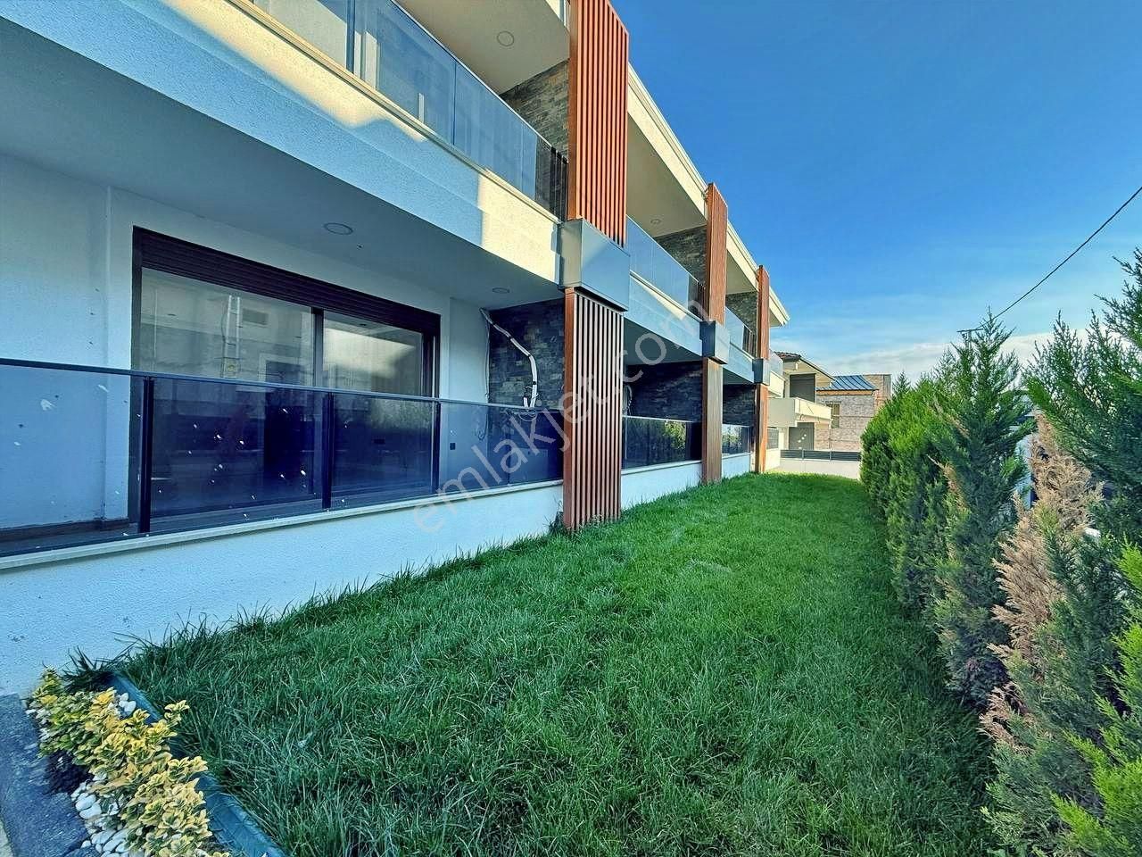 Uytundan Akçay'da Özel Otoparklı Sıfır 3+1 Lüks Villa - Görsel 10