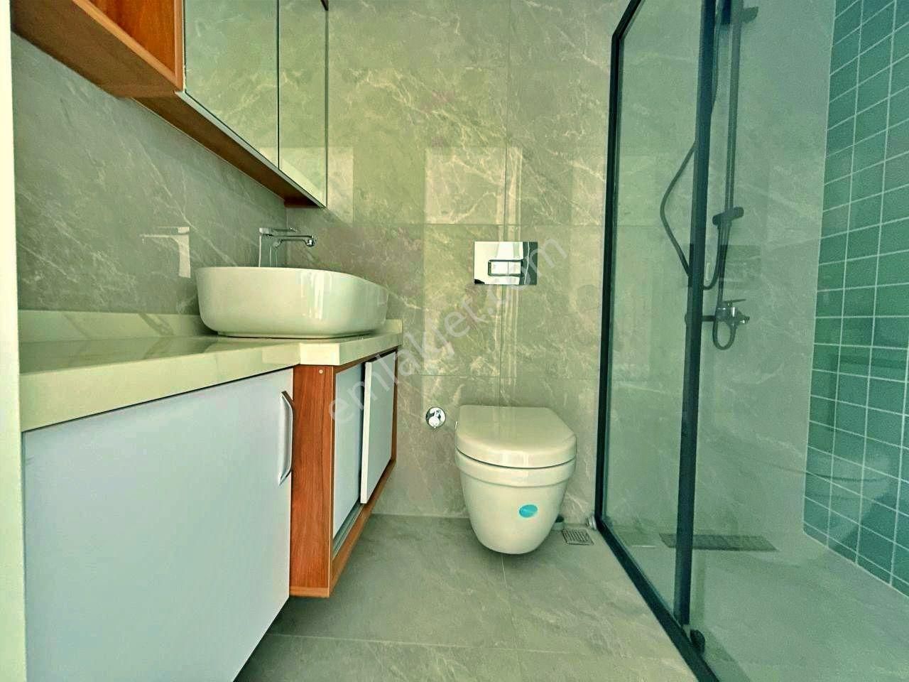 Uytundan Akçay'da Özel Otoparklı Sıfır 3+1 Lüks Villa - Görsel 7