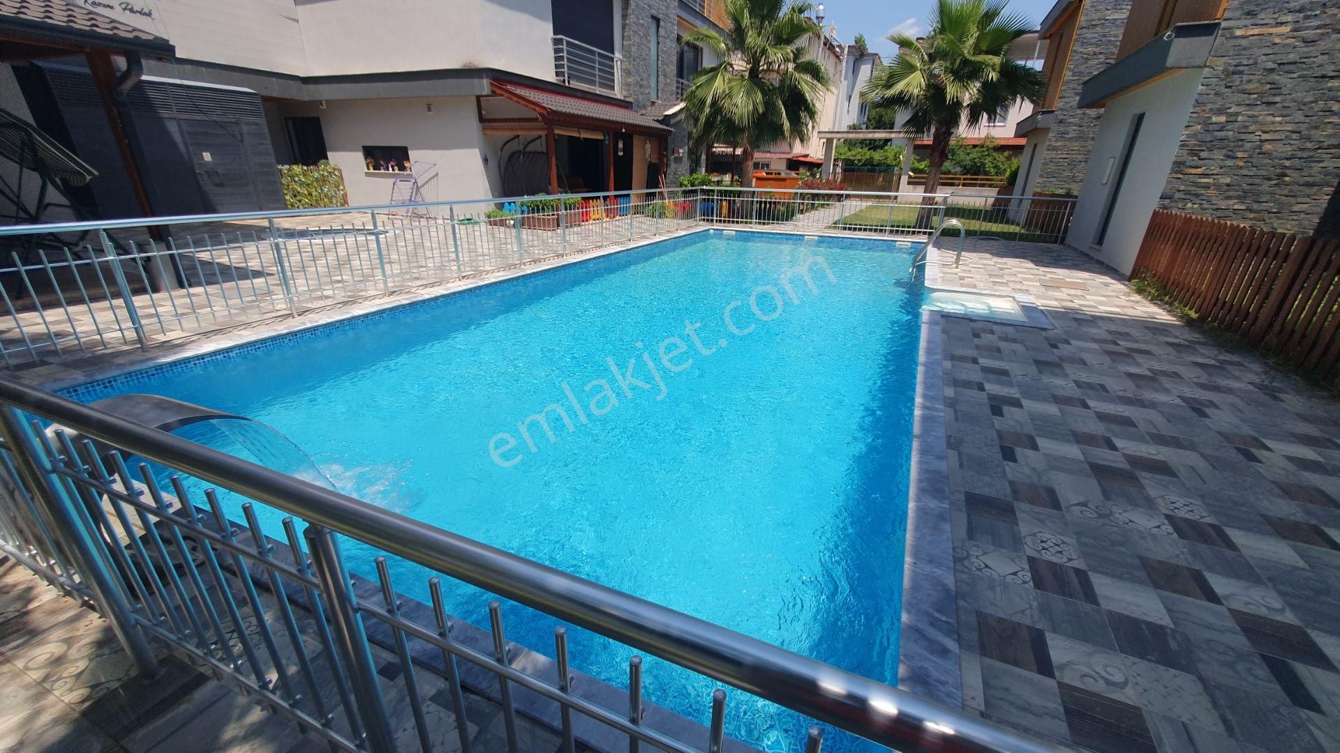 İzmir Seferihisar Payamlı’da 3+1 Havuzlu Site İçerisinde Satılık Trıpleks Yazlık - Görsel 10