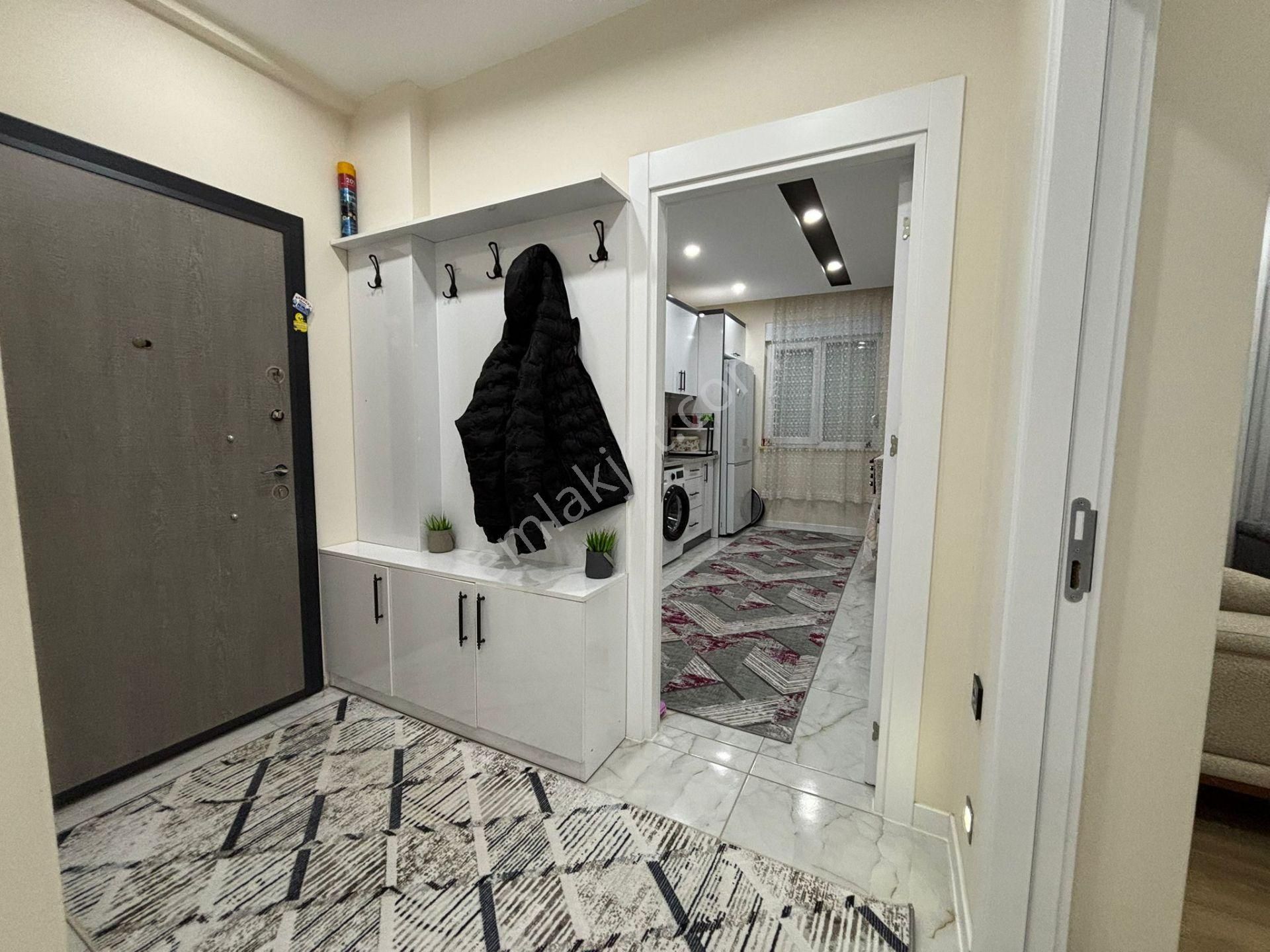 Tramvay Yakını Ebeveyn Banyolu Yüzme Havuzlu Katta Geniş 3+1 Daire - Görsel 20