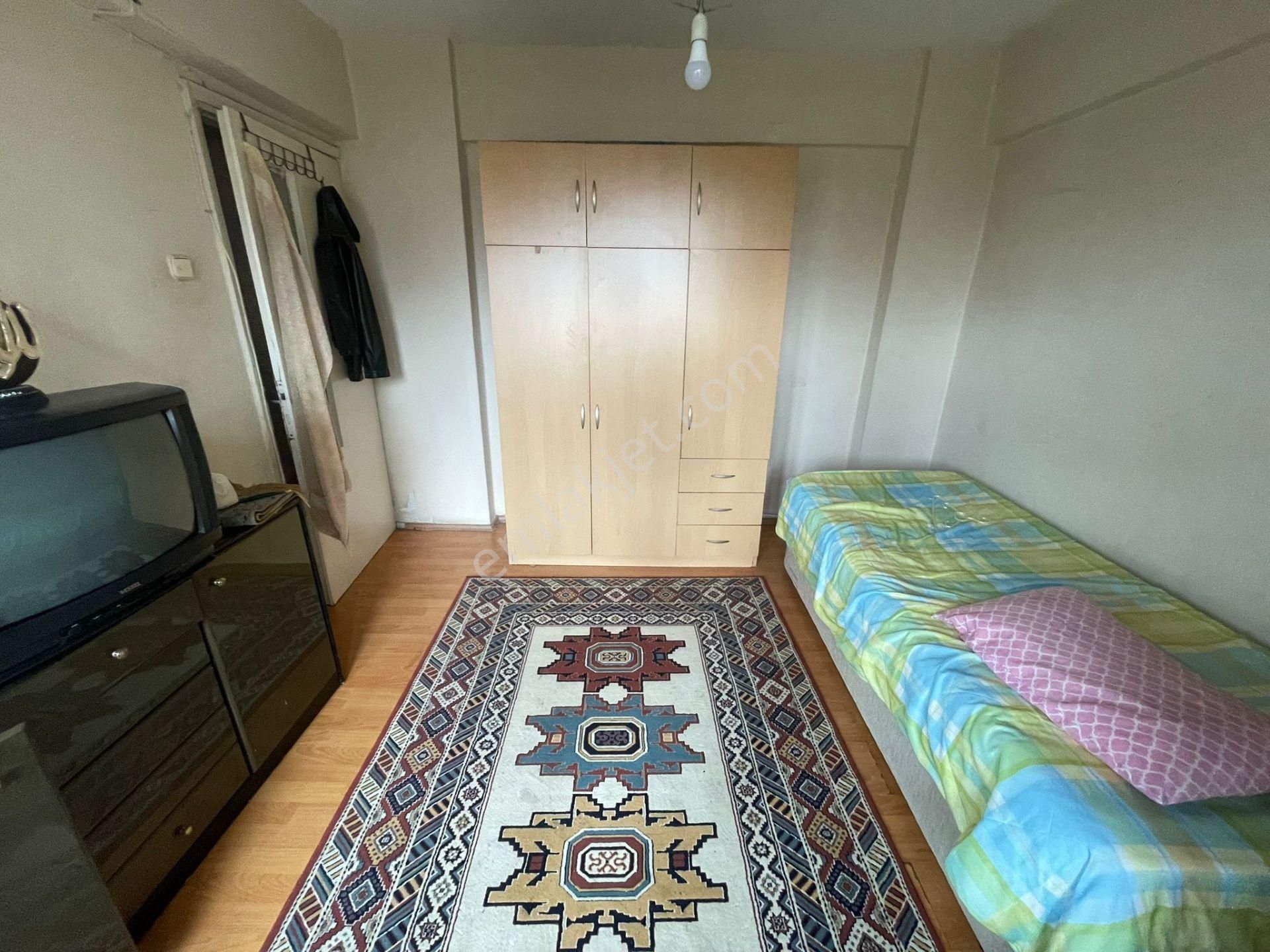 Emlak Dünyasından Full Eşyalı Site İçi Ara Katta Geniş Aileye Uygun Kullanışlı 3+1 - Görsel 13