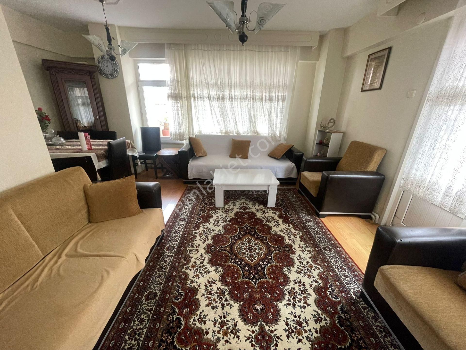 Emlak Dünyasından Full Eşyalı Site İçi Ara Katta Geniş Aileye Uygun Kullanışlı 3+1 - Görsel 4