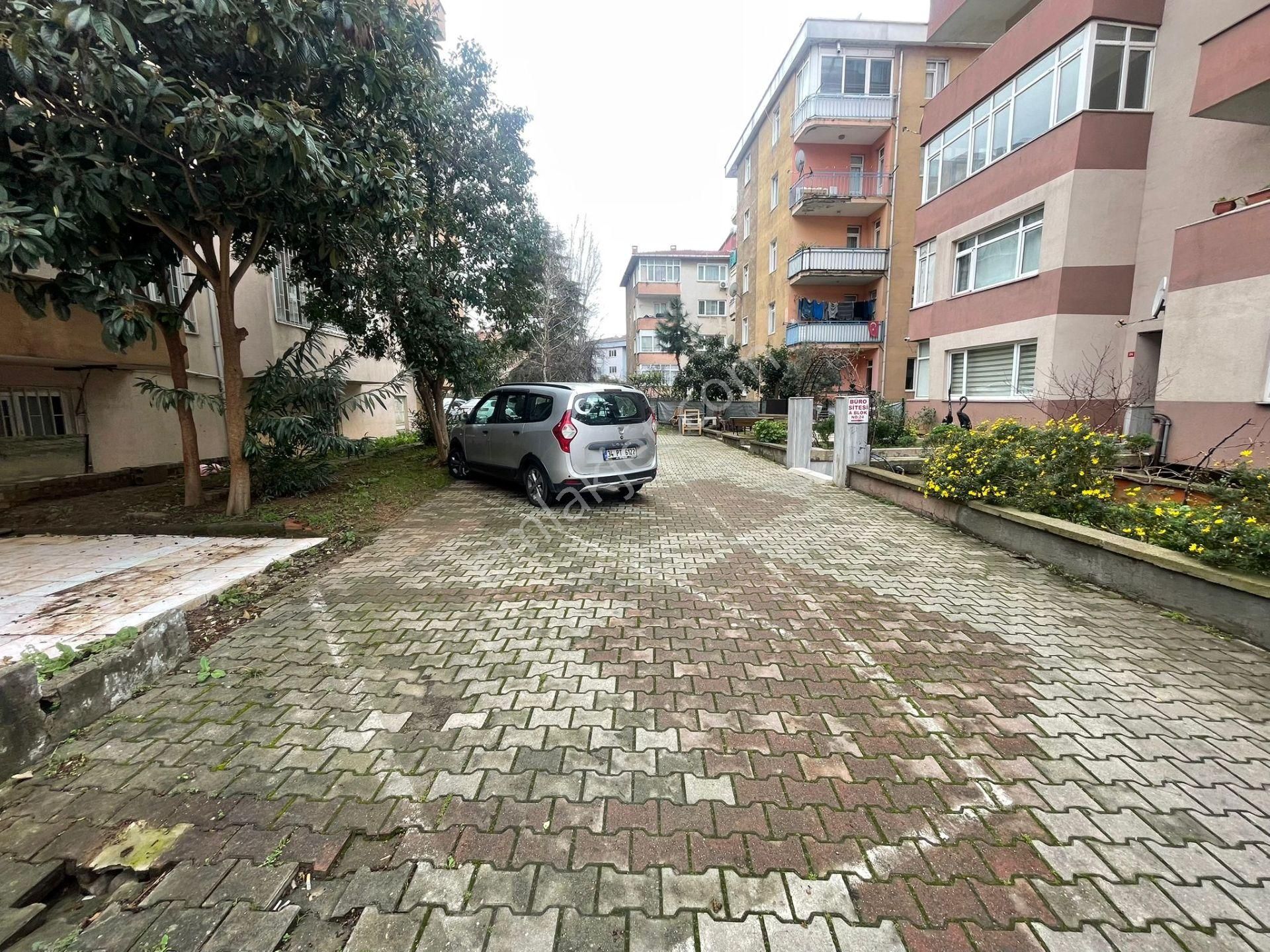 Emlak Dünyasından Full Eşyalı Site İçi Ara Katta Geniş Aileye Uygun Kullanışlı 3+1 - Görsel 32