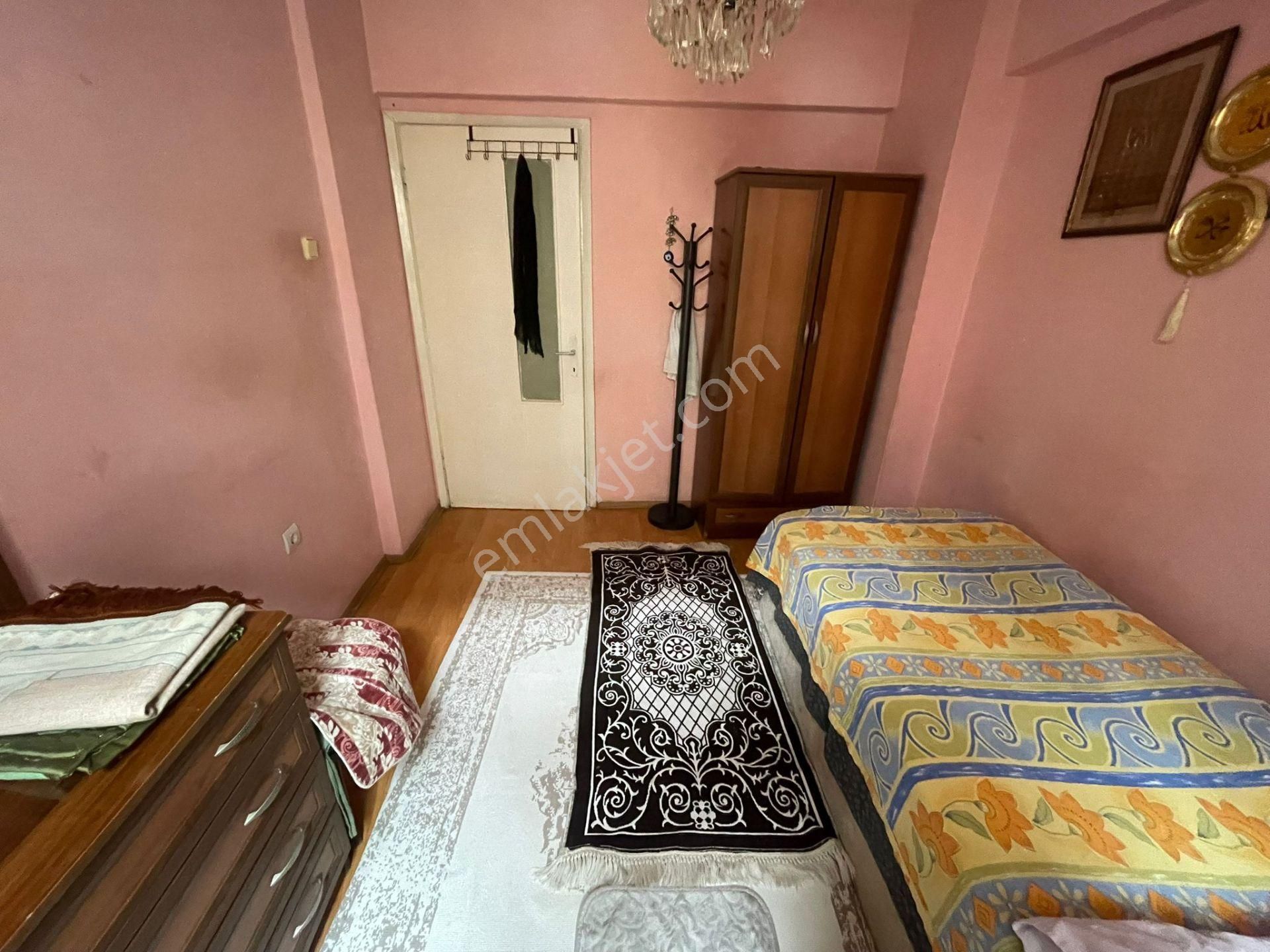 Emlak Dünyasından Full Eşyalı Site İçi Ara Katta Geniş Aileye Uygun Kullanışlı 3+1 - Görsel 9