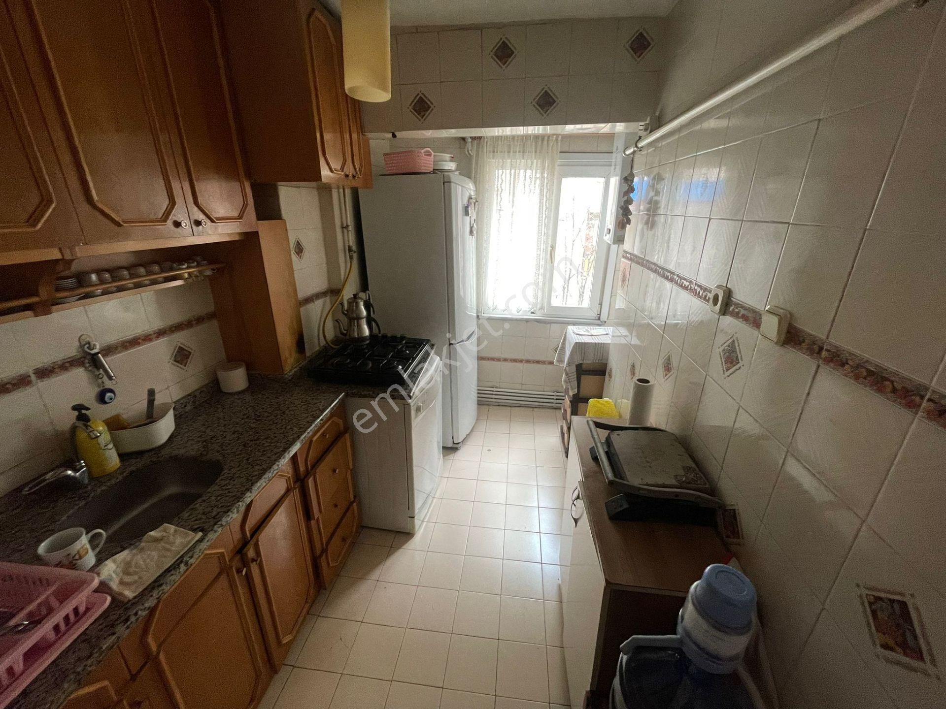 Emlak Dünyasından Full Eşyalı Site İçi Ara Katta Geniş Aileye Uygun Kullanışlı 3+1 - Görsel 18