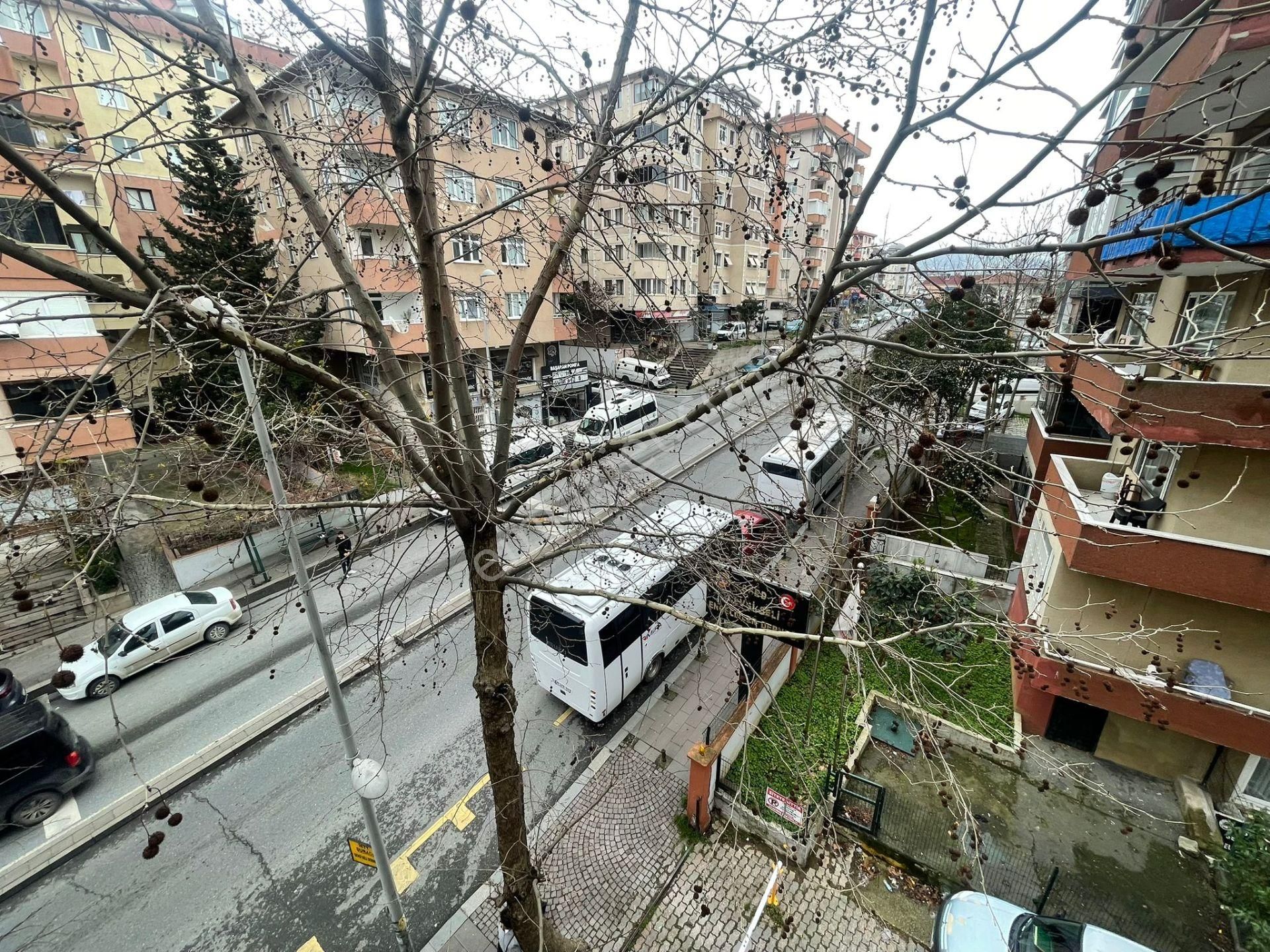 Emlak Dünyasından Full Eşyalı Site İçi Ara Katta Geniş Aileye Uygun Kullanışlı 3+1 - Görsel 31