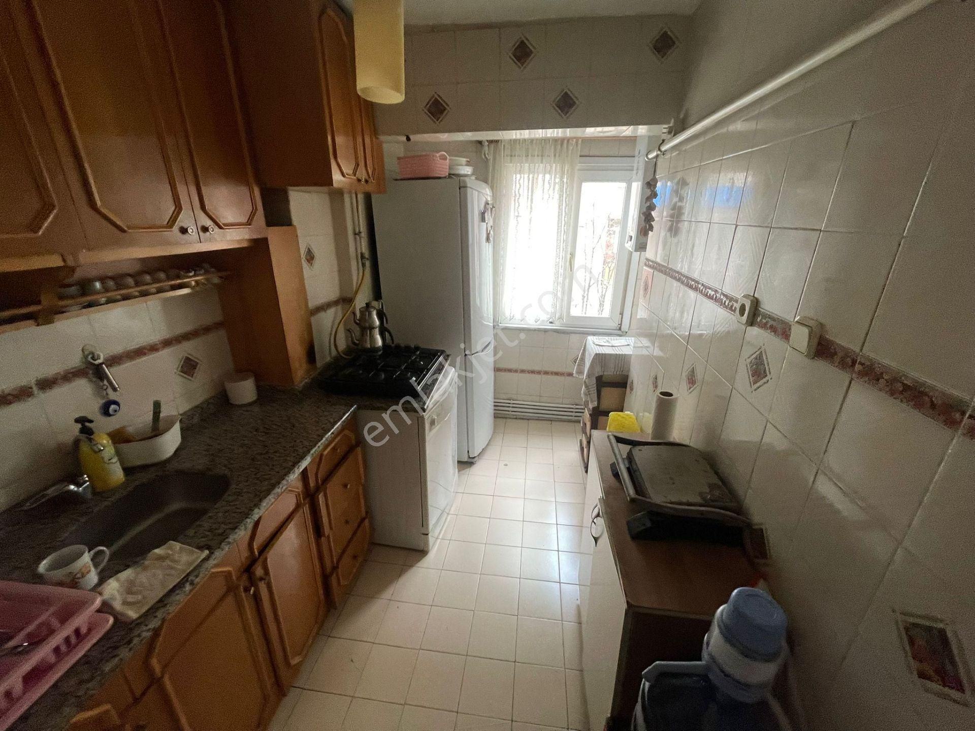 Emlak Dünyasından Full Eşyalı Site İçi Ara Katta Geniş Aileye Uygun Kullanışlı 3+1 - Görsel 14