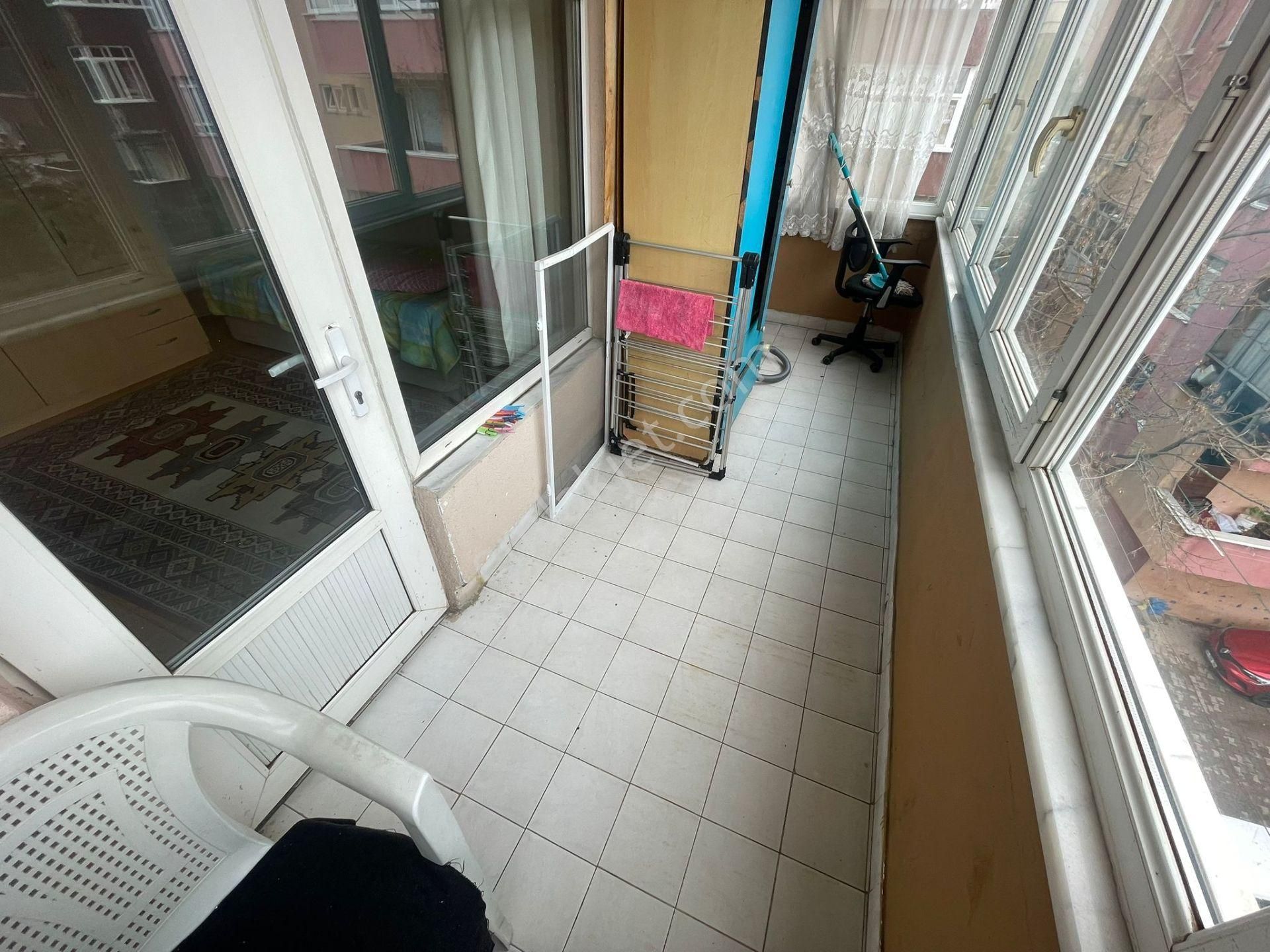 Emlak Dünyasından Full Eşyalı Site İçi Ara Katta Geniş Aileye Uygun Kullanışlı 3+1 - Görsel 21