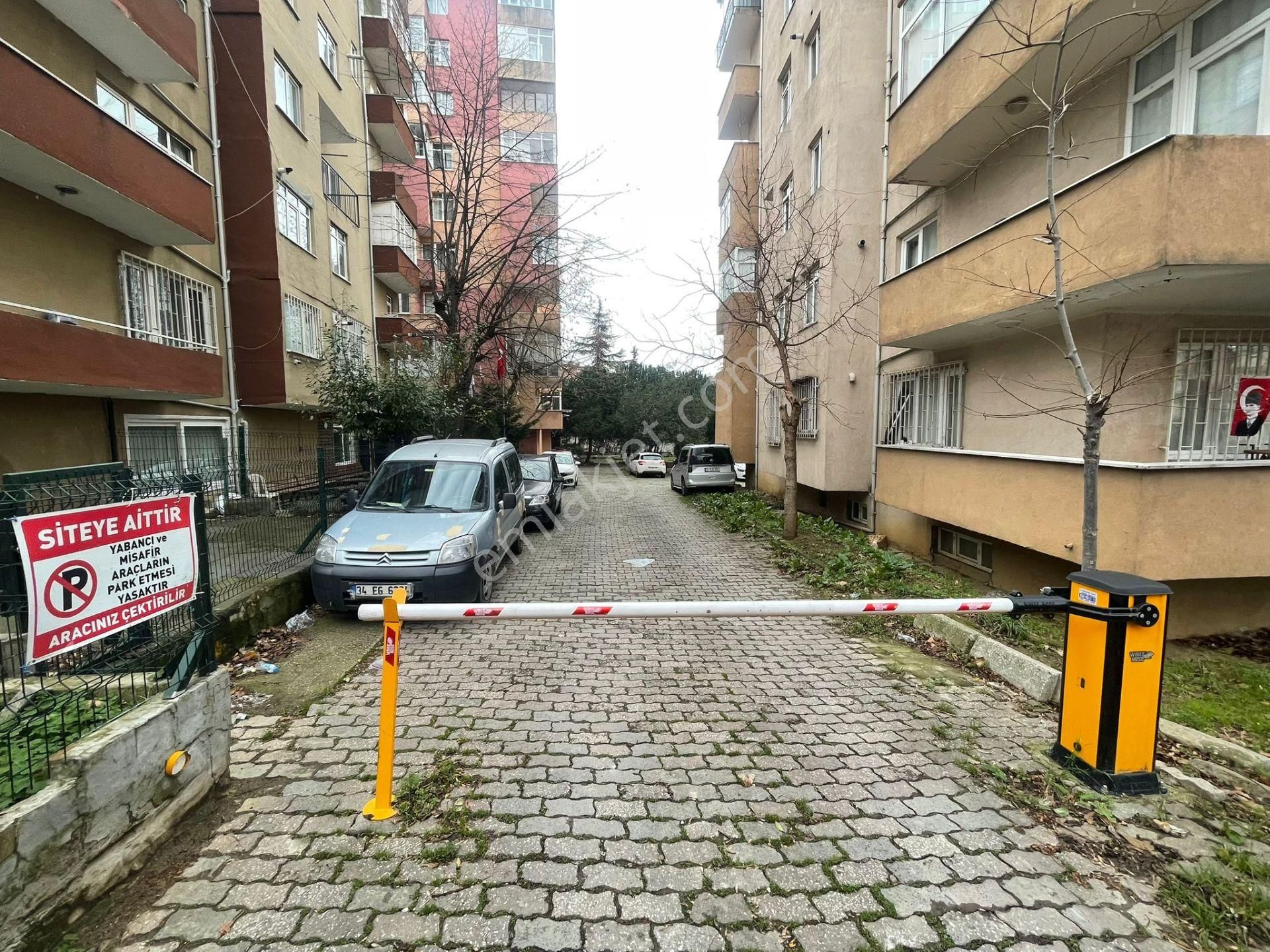 Emlak Dünyasından Full Eşyalı Site İçi Ara Katta Geniş Aileye Uygun Kullanışlı 3+1 - Görsel 33