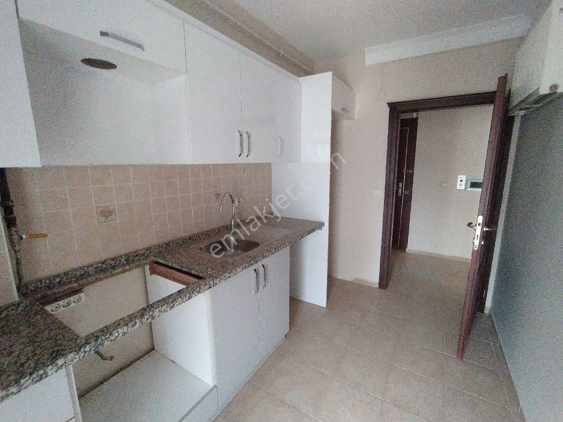 Plusofis Emlak Kozyatağı Selimoğlu Residence Kiralık Daire - Görsel 8