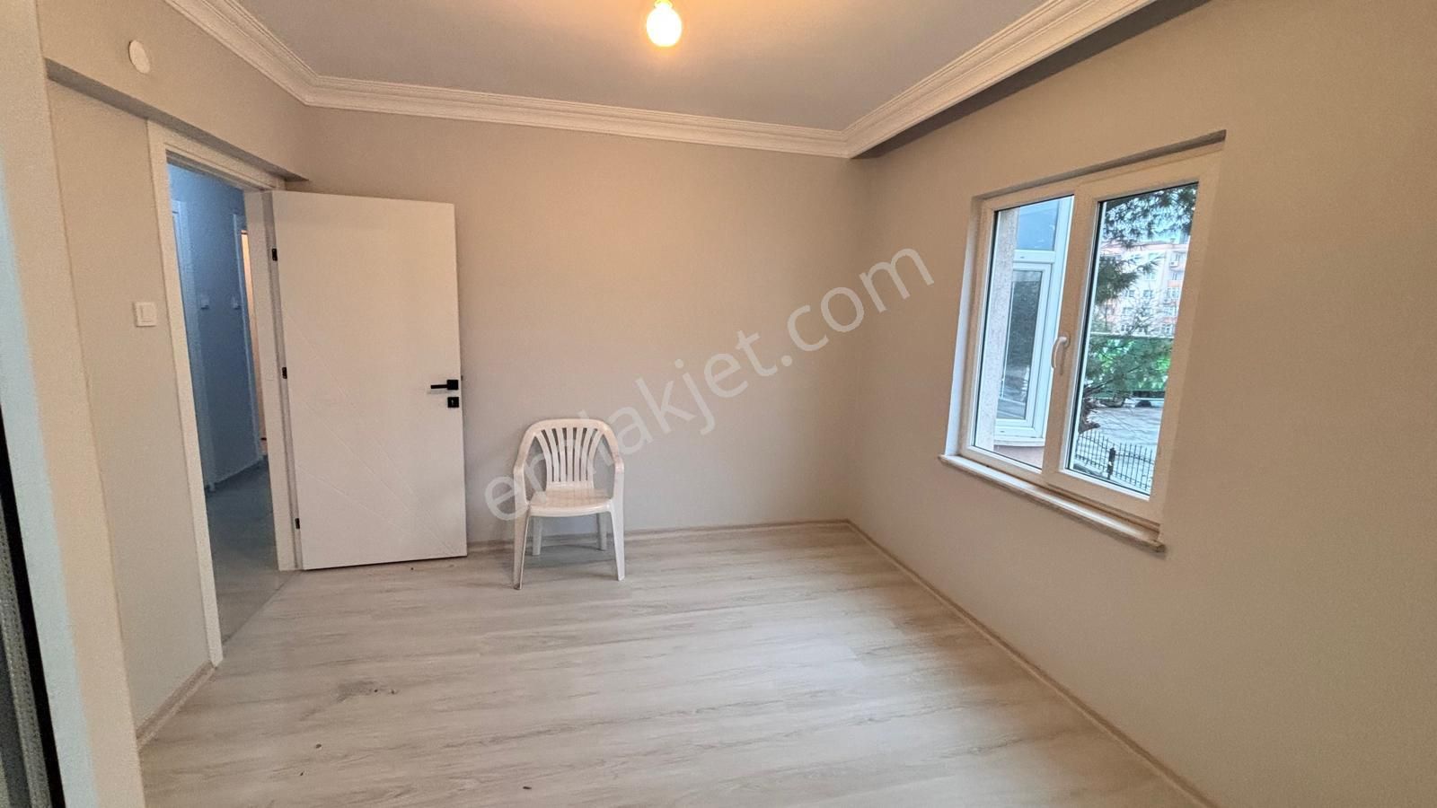 Barış Mahallesi Fsm Metroya 50 Metre 3+1 Kombili Daire - Görsel 9