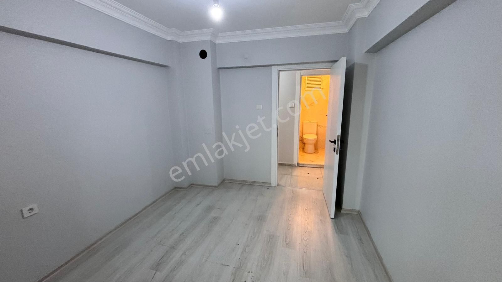 Barış Mahallesi Fsm Metroya 50 Metre 3+1 Kombili Daire - Görsel 12