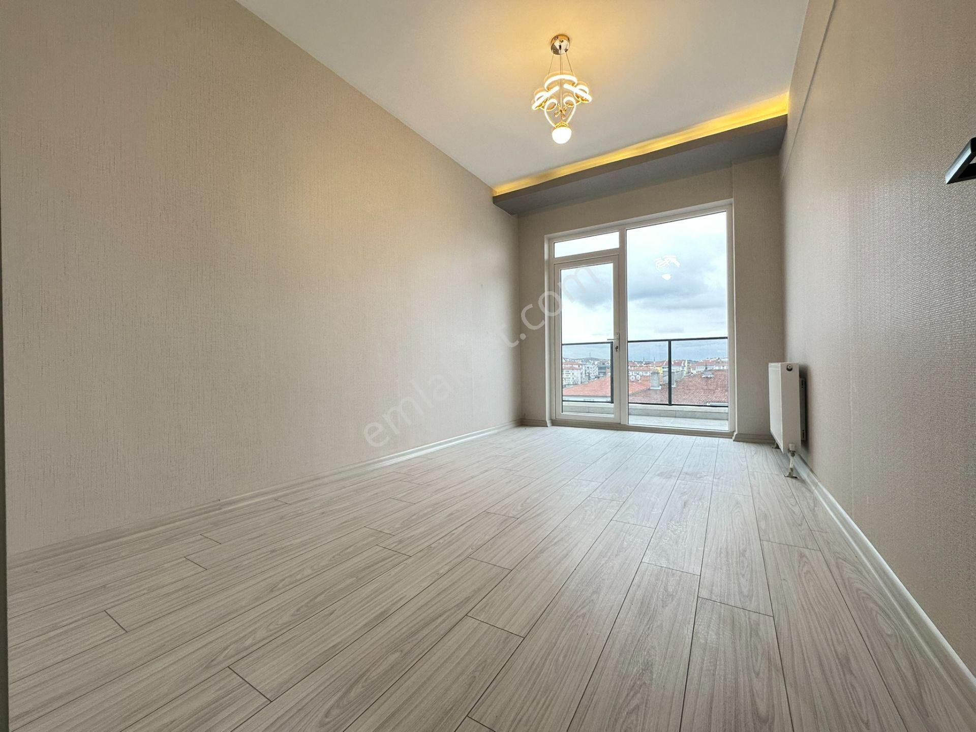 Pursaklar Mehmet Zengin Emlak'tan Otoparklı 3 Banyolu 2 Mutfaklı 3.kat Dubleks Daire - Görsel 30