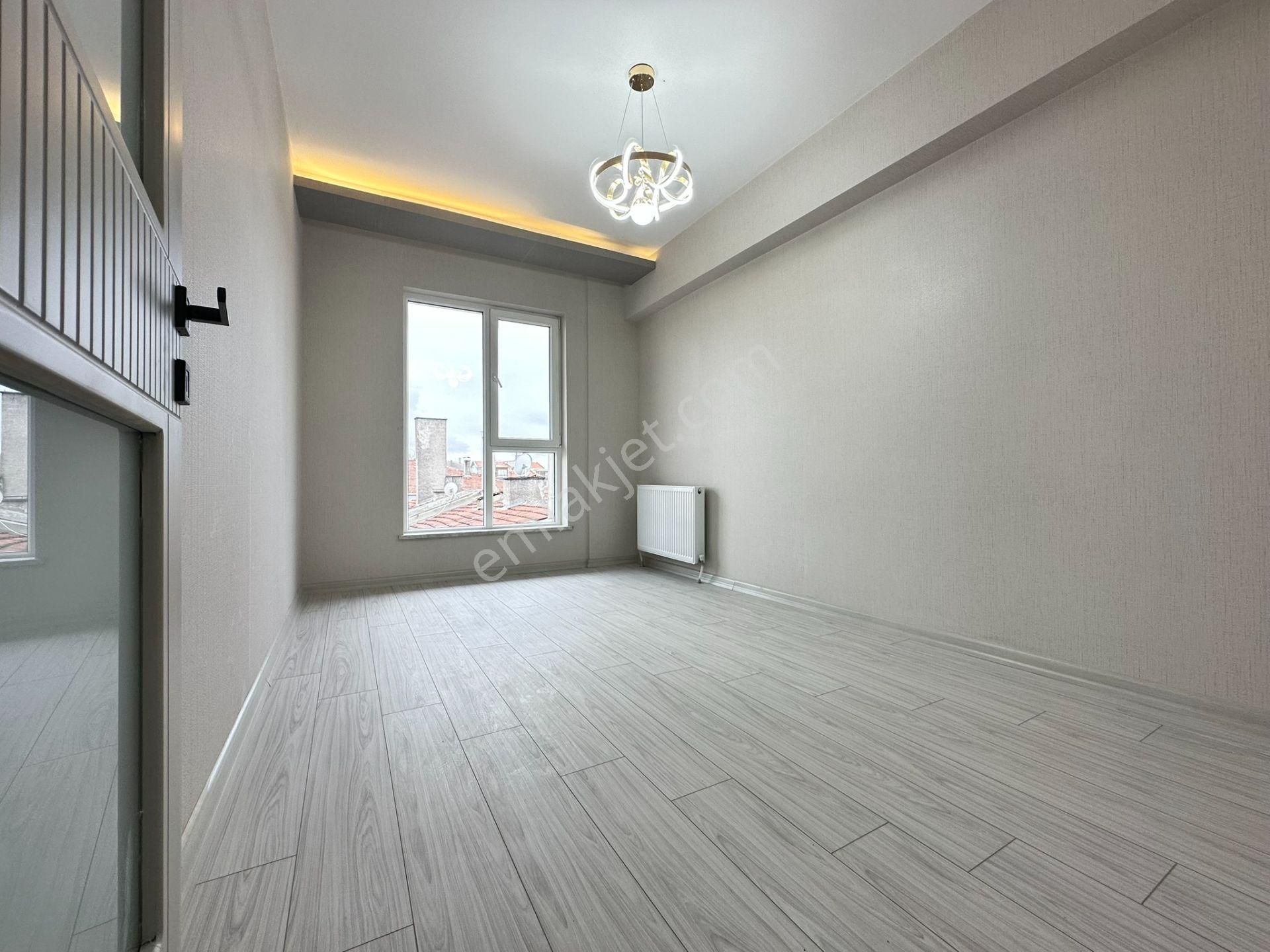 Pursaklar Mehmet Zengin Emlak'tan Otoparklı 3 Banyolu 2 Mutfaklı 3.kat Dubleks Daire - Görsel 21